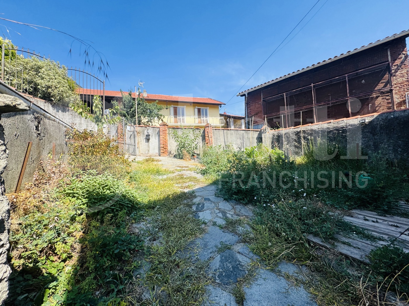 Casa indipendente con giardino a Piossasco