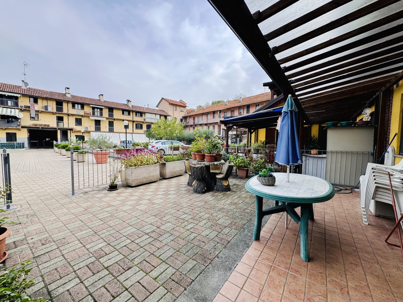 Villa con giardino a Collegno