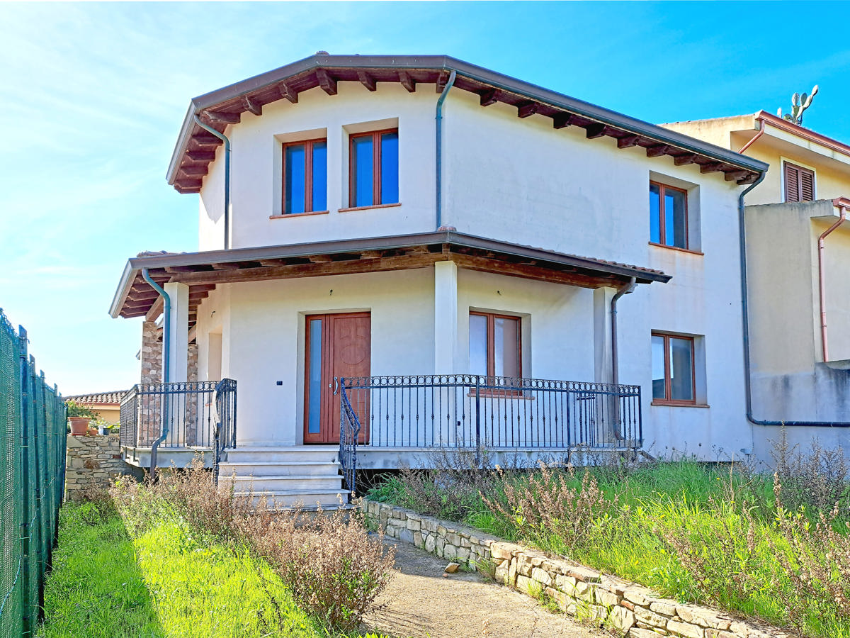 Villa Bifamiliare con giardino a Sanluri