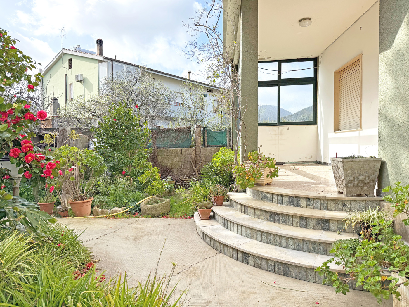 Casa indipendente con giardino a Gonnosfanadiga
