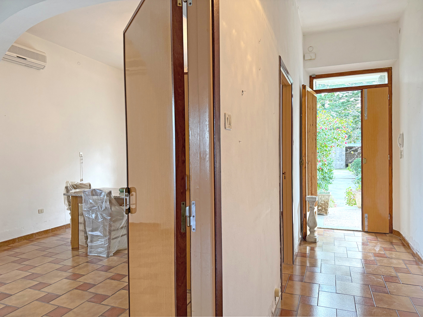 Casa indipendente con giardino a Gonnosfanadiga