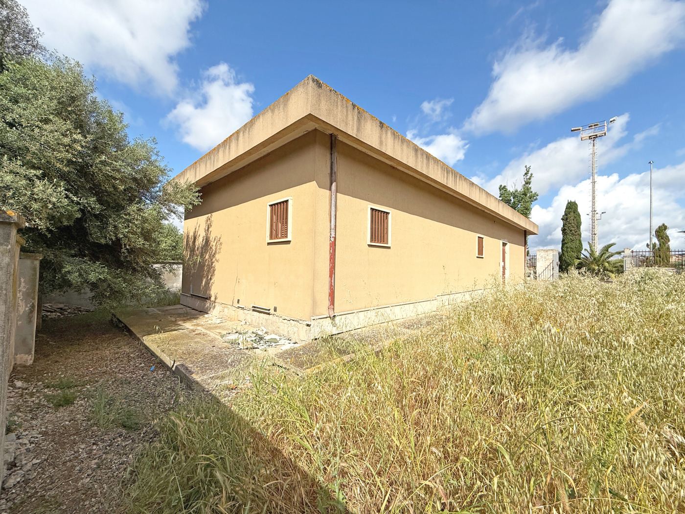 Magazzino in vendita a Sardara
