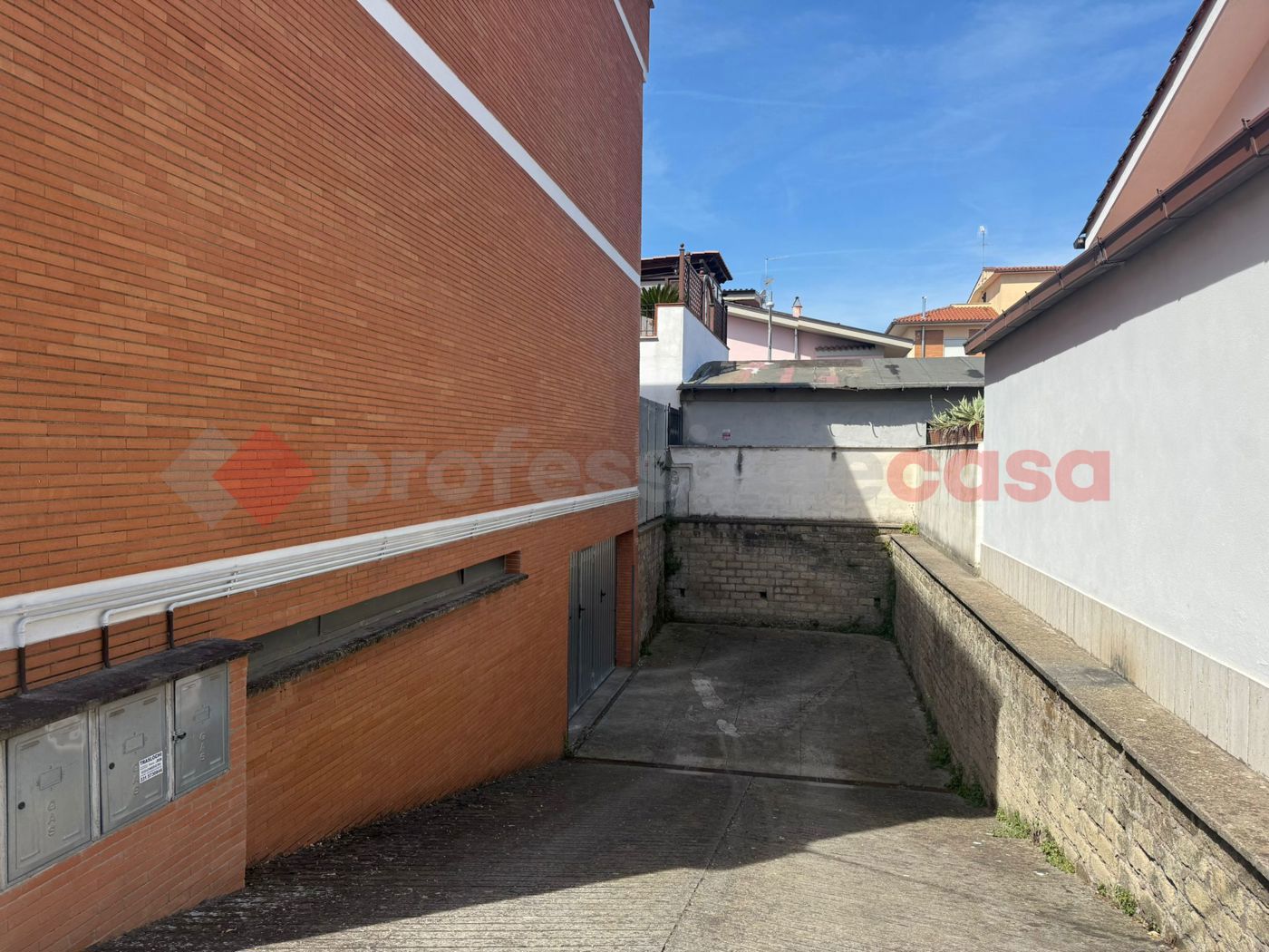 Box/Garage 55mq in vendita a Albano Laziale