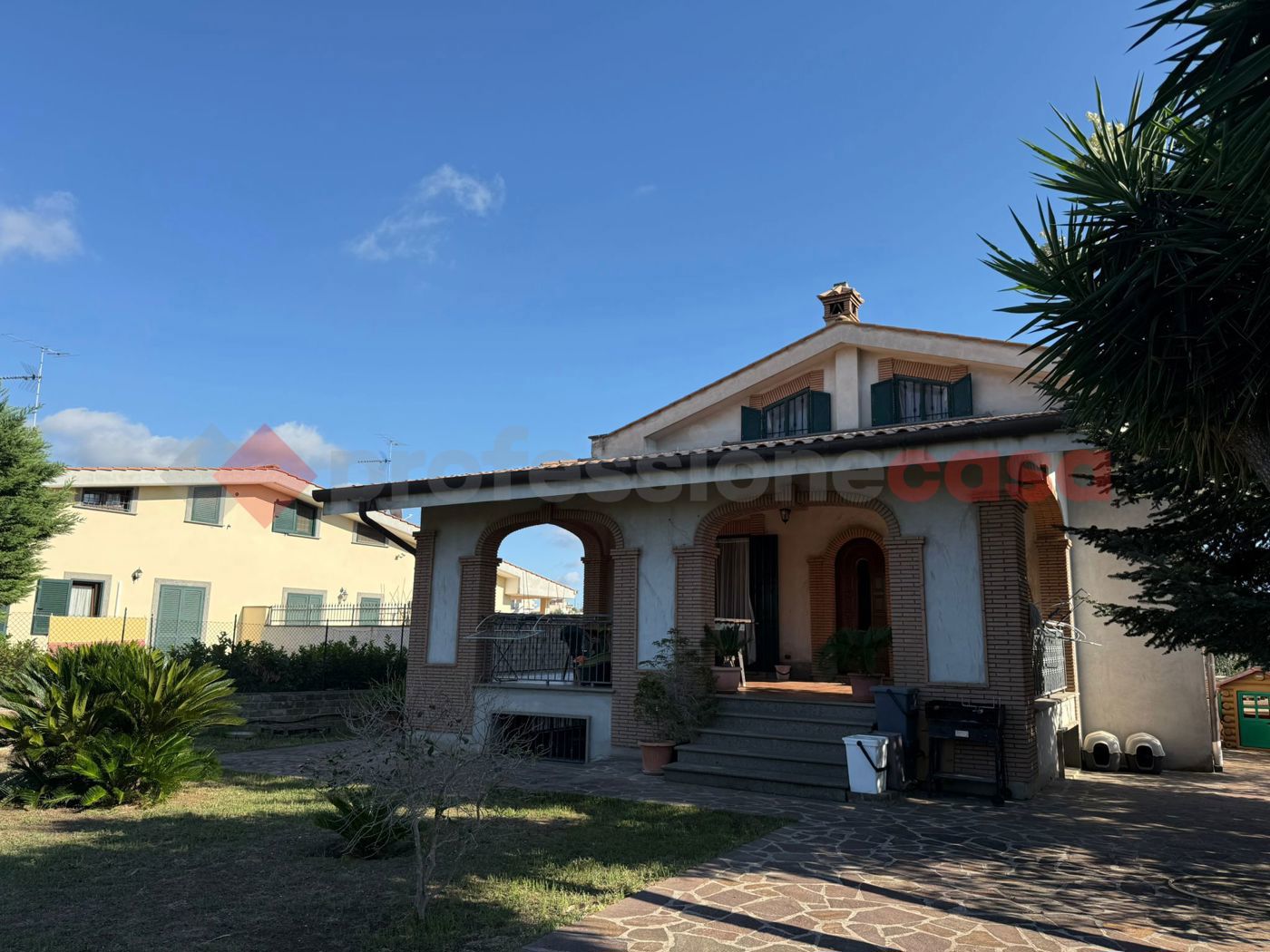 Villa Bifamiliare con giardino a Albano Laziale