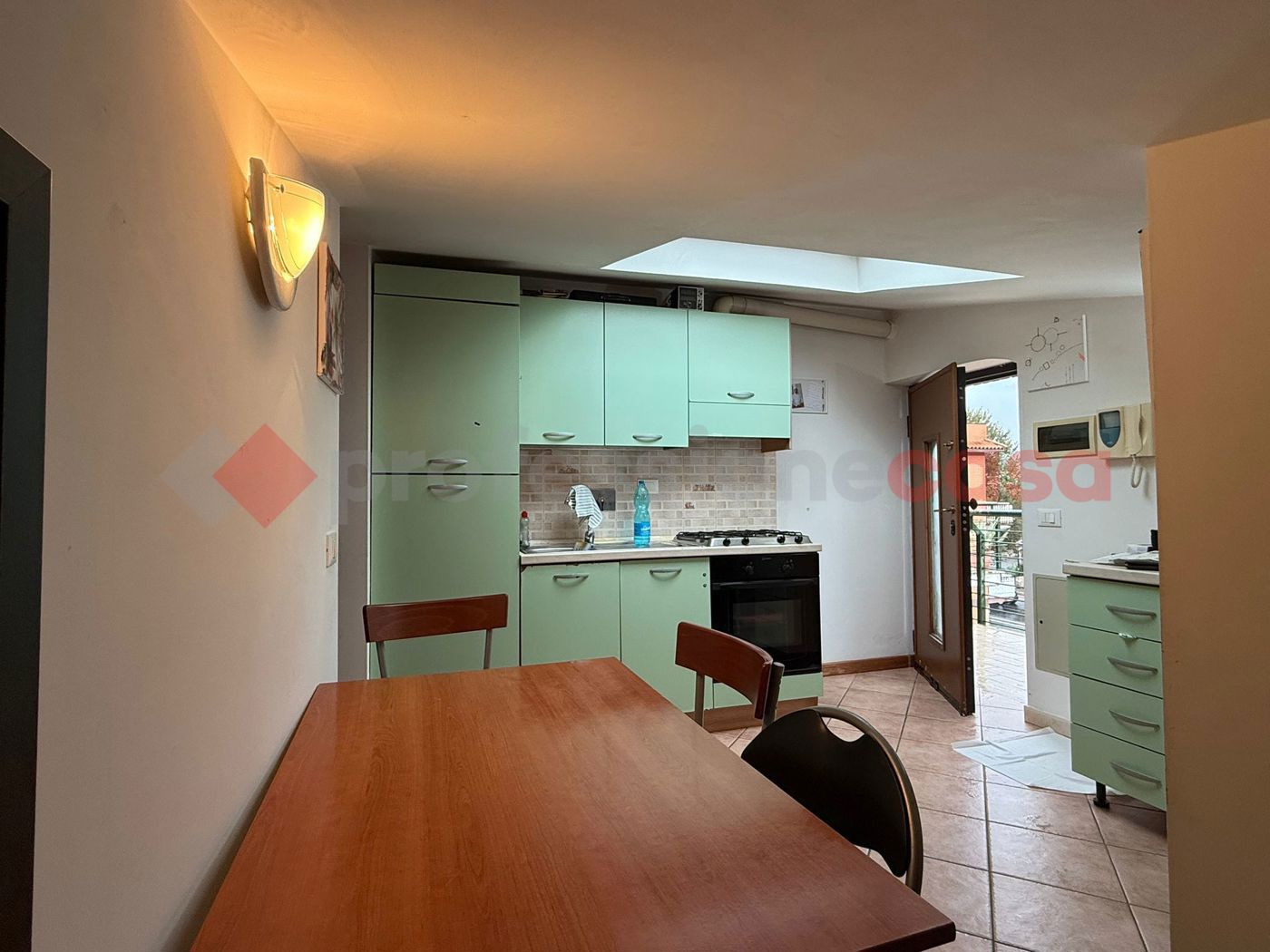 Attico con box a Castel Gandolfo