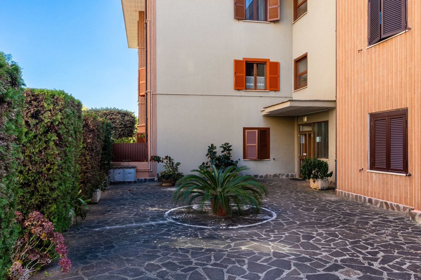 Trilocale con giardino a Ariccia