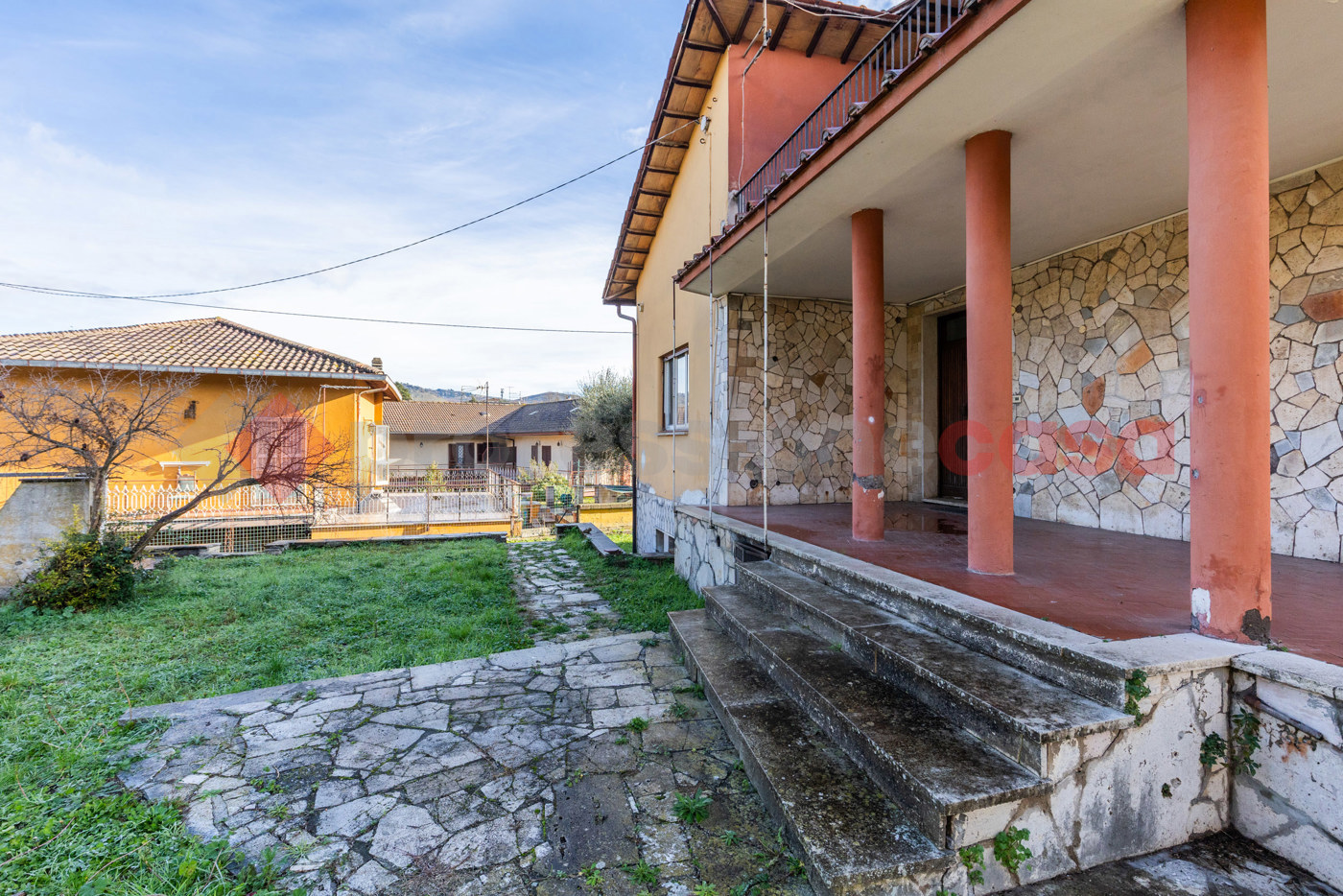 Casa indipendente con giardino a Grottaferrata