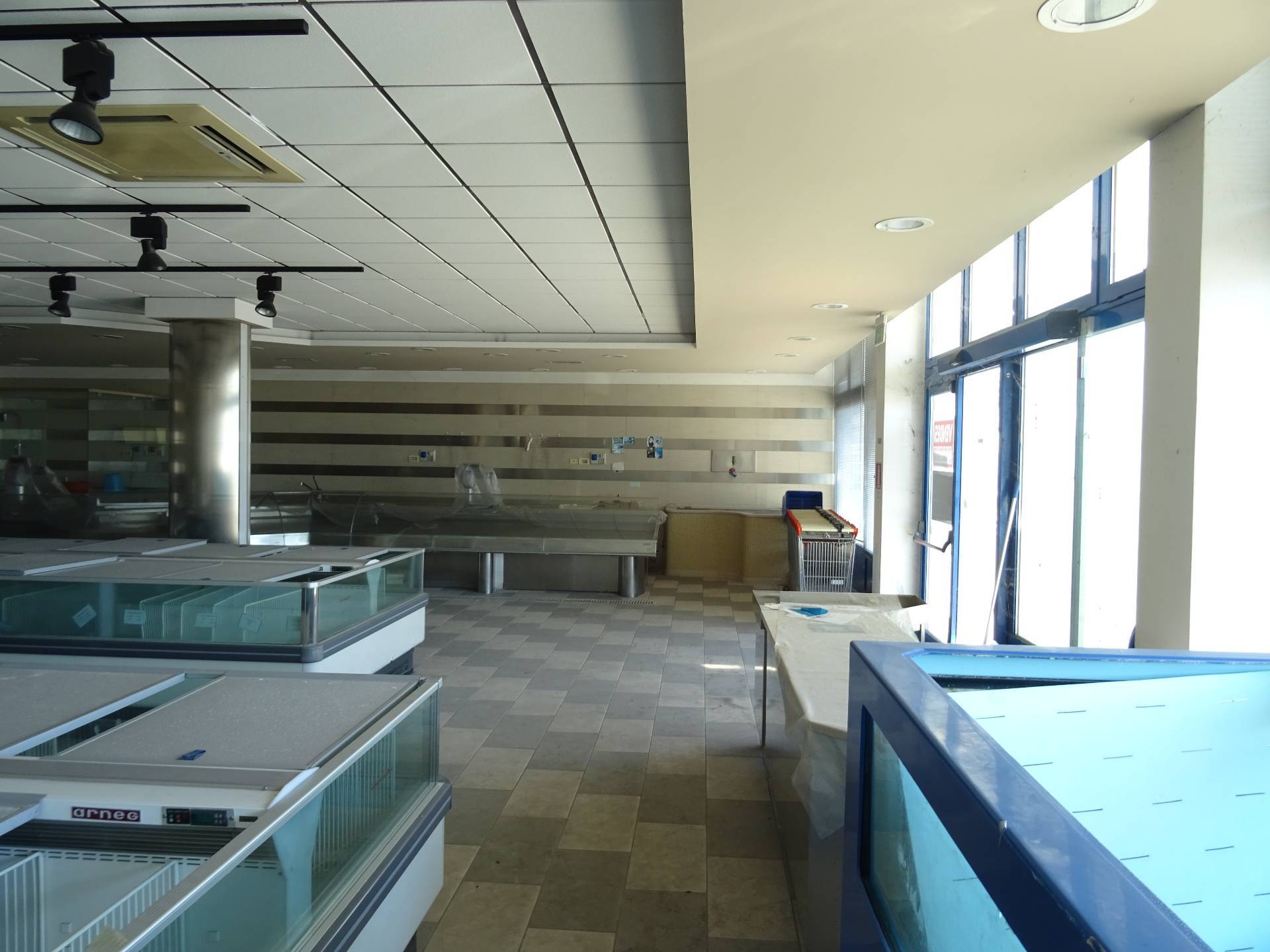 Locale commerciale in vendita a San Giorgio di Nogaro