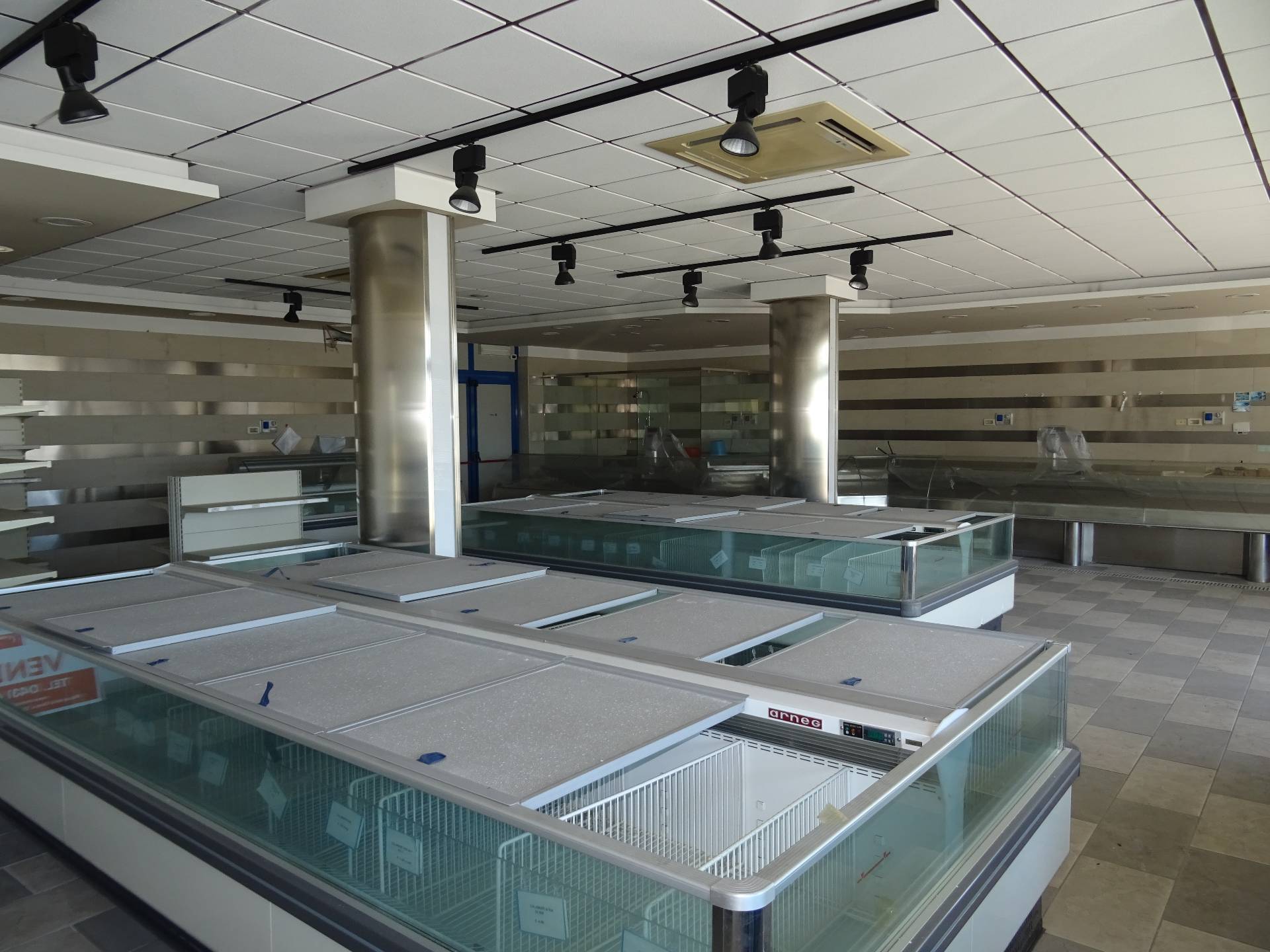 Locale commerciale in vendita a San Giorgio di Nogaro