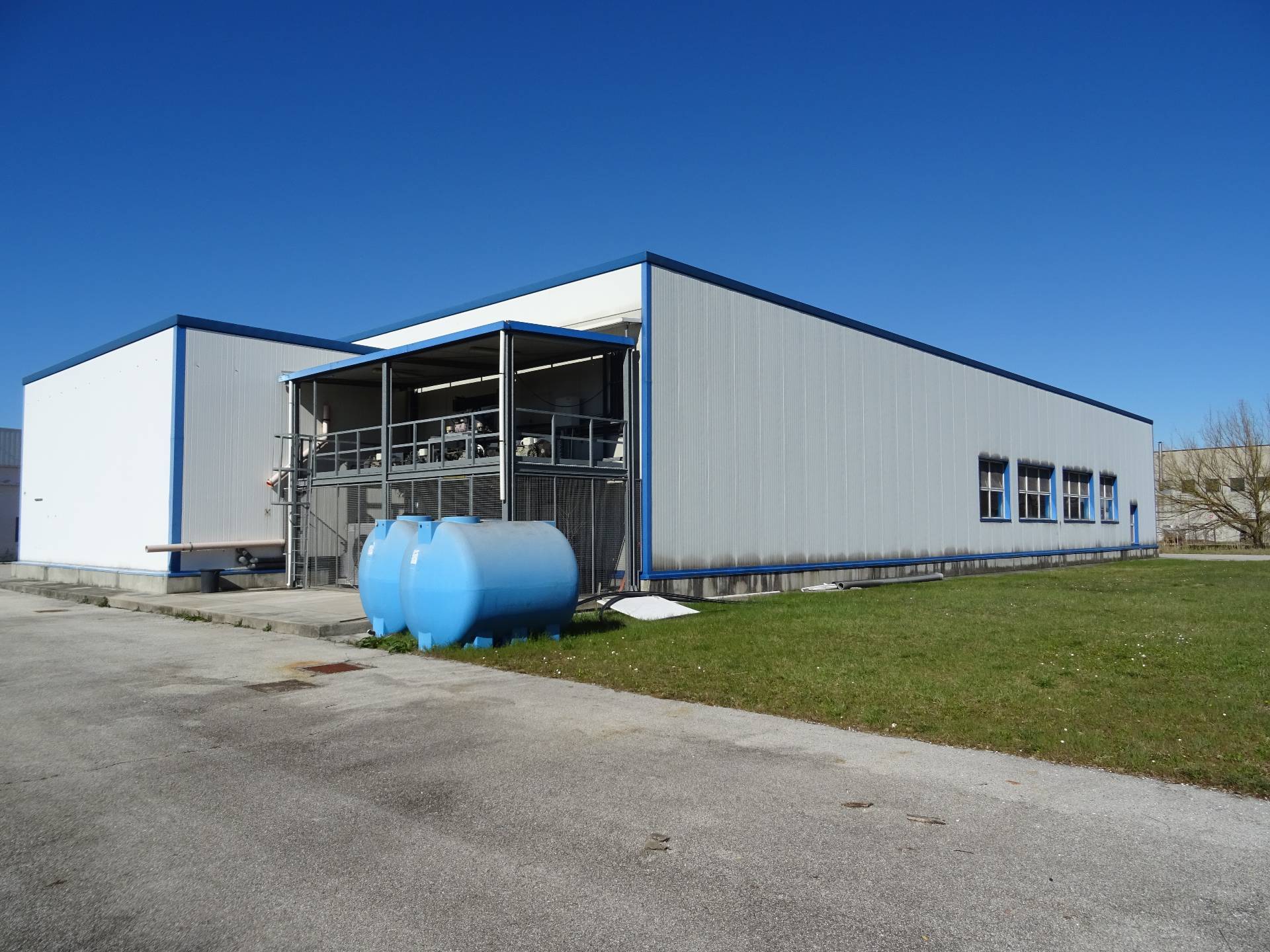 Locale commerciale in vendita a San Giorgio di Nogaro