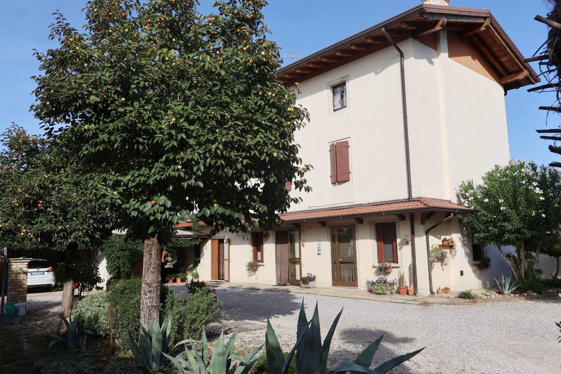 Casa singola in vendita a Castions di Strada