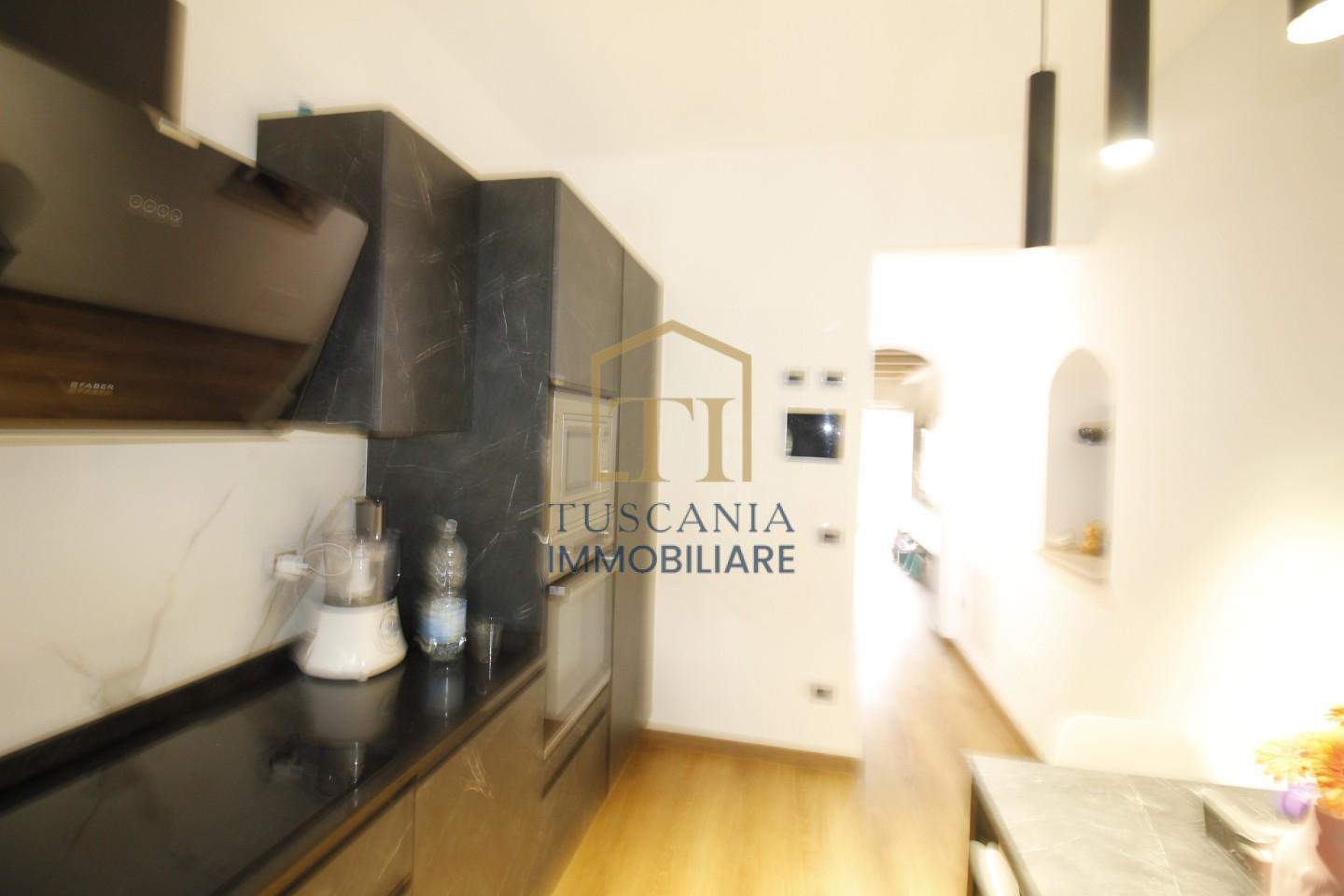 Quadrilocale ristrutturato, Colle di Val d'Elsa quartaia