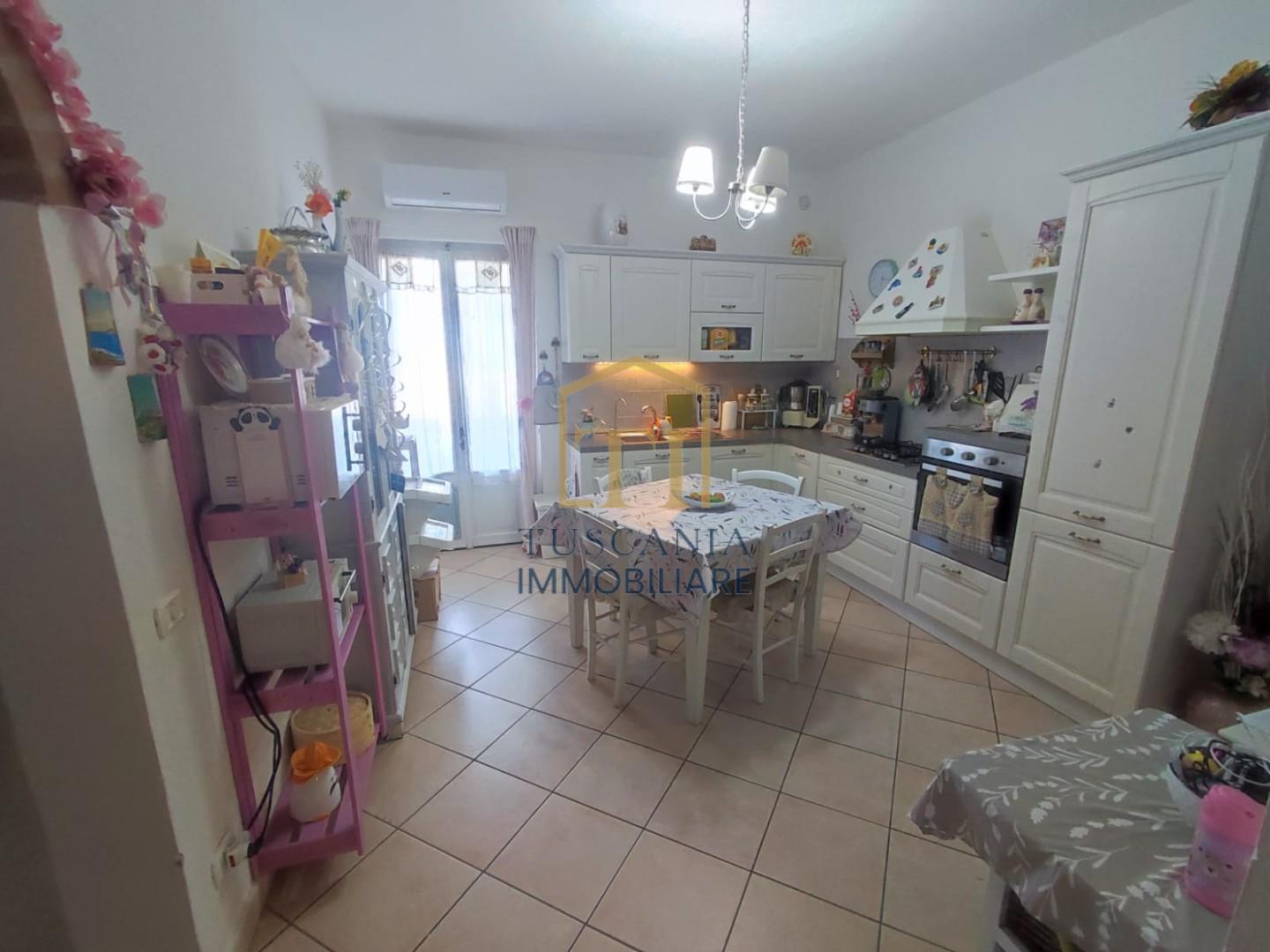 Quadrilocale in vendita, Colle di Val d'Elsa castel san gimignano