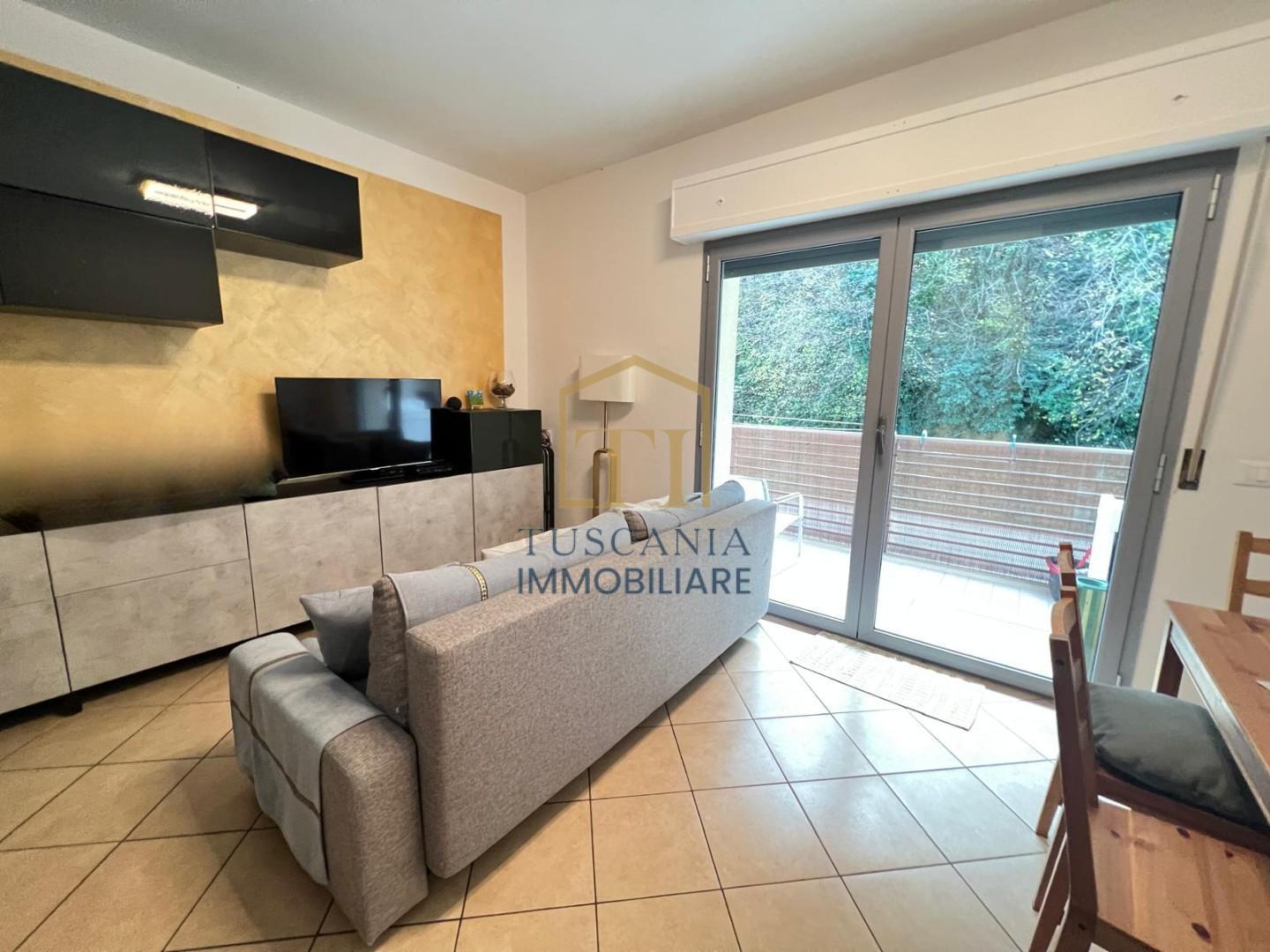 Quadrilocale con terrazzo a Colle di Val d'Elsa