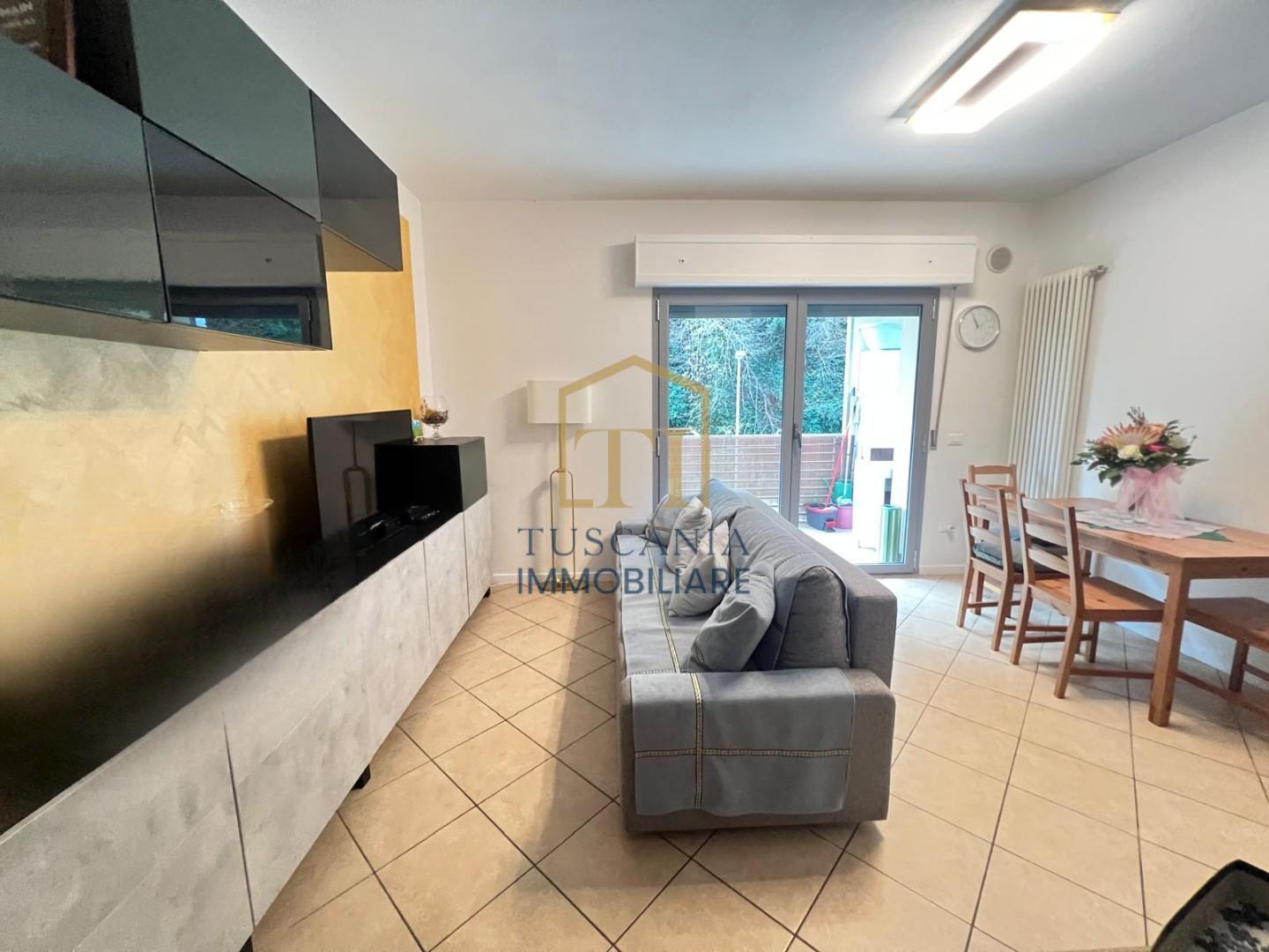 Quadrilocale con terrazzo a Colle di Val d'Elsa