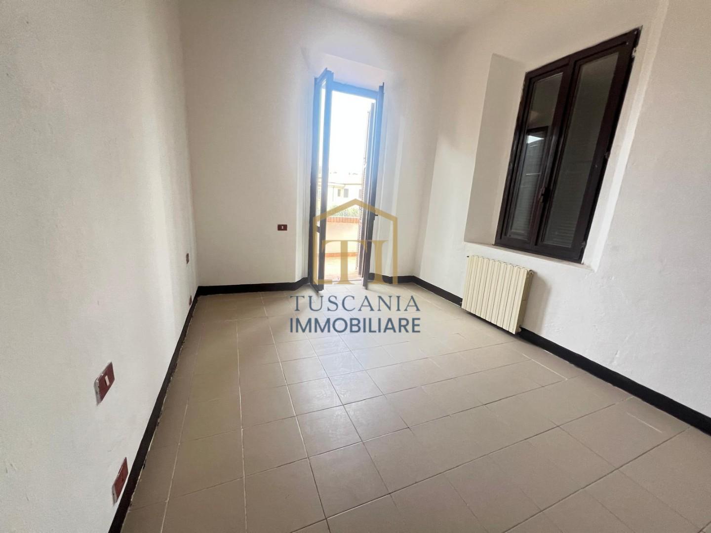 Appartamento con terrazzo, Casole d'Elsa cavallano