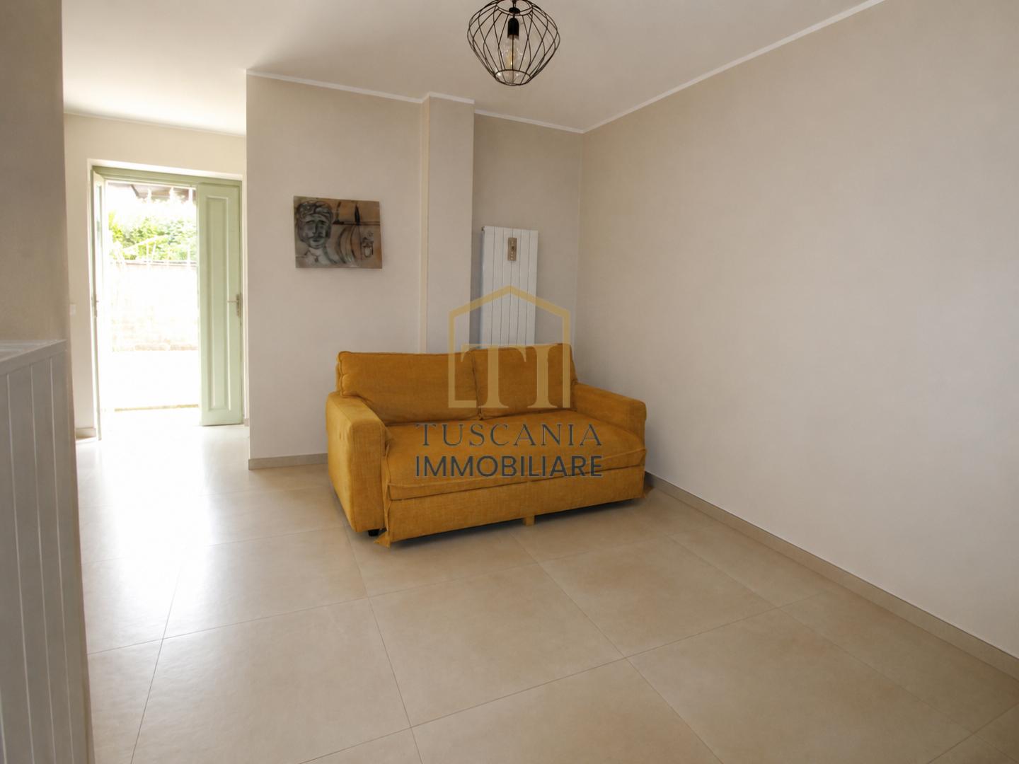 Quadrilocale con giardino, Colle di Val d'Elsa borgo nuovo
