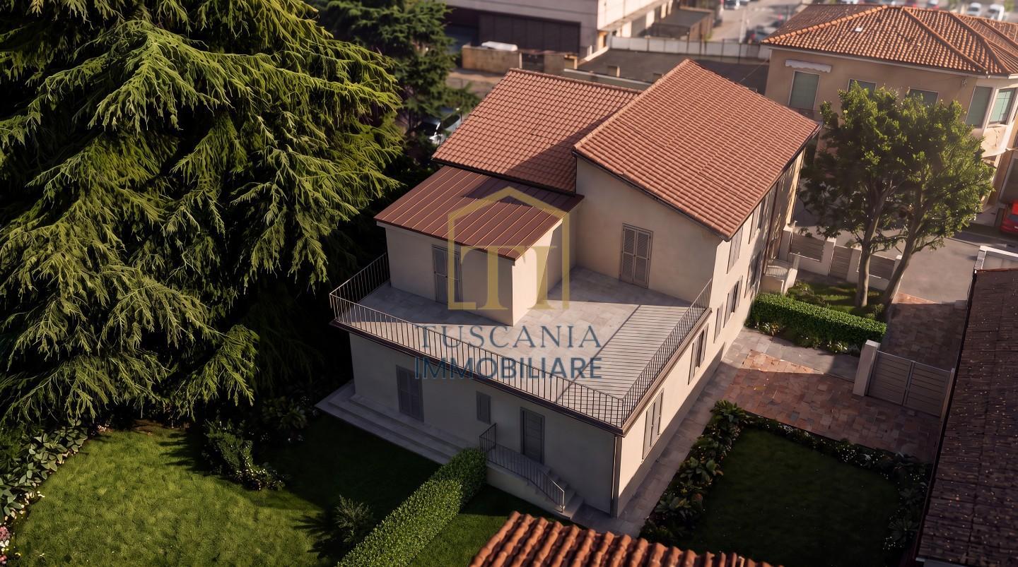 Quadrilocale con giardino, Colle di Val d'Elsa zona gramsci