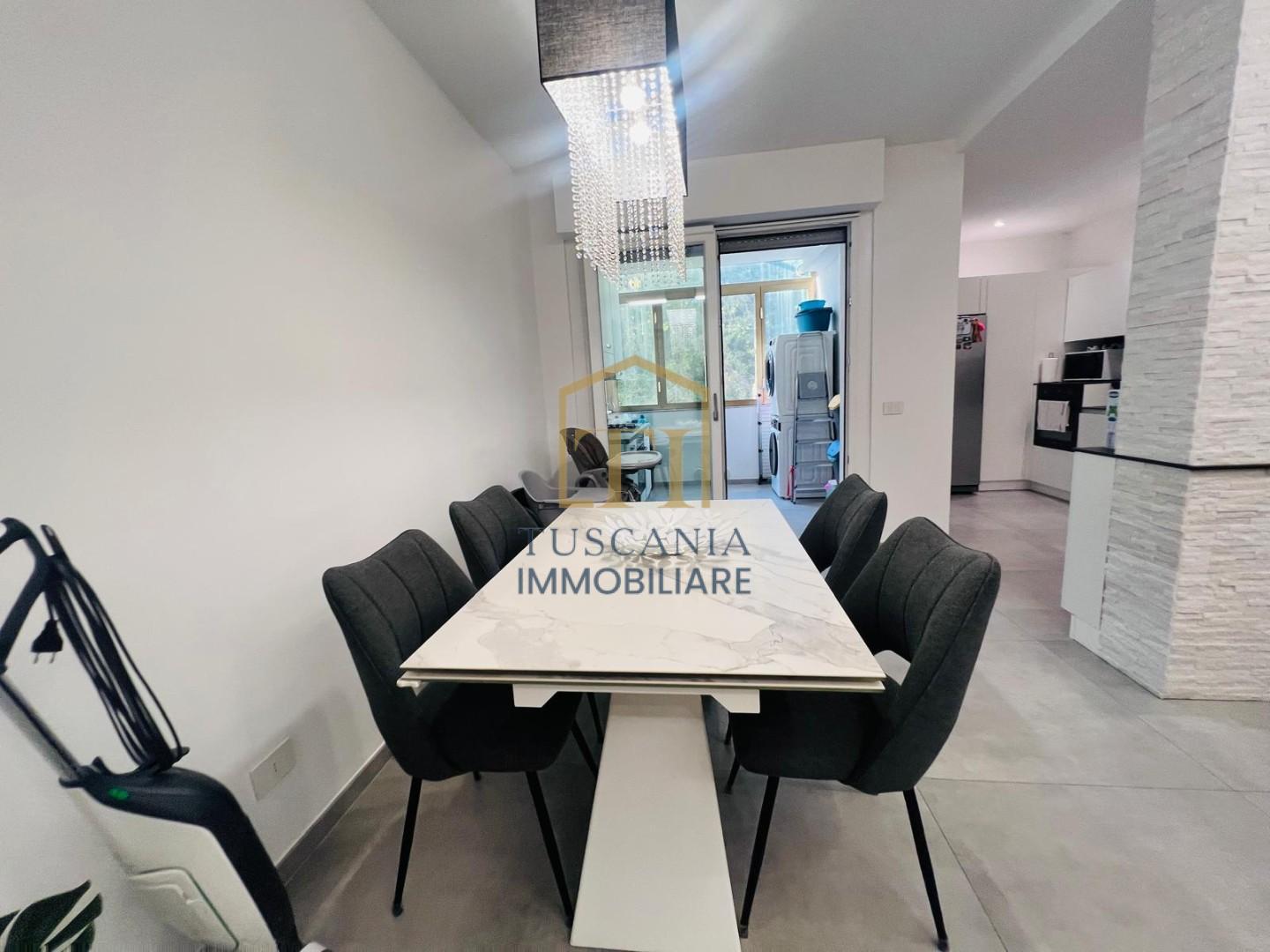 Appartamento con terrazzi, Poggibonsi bellavista