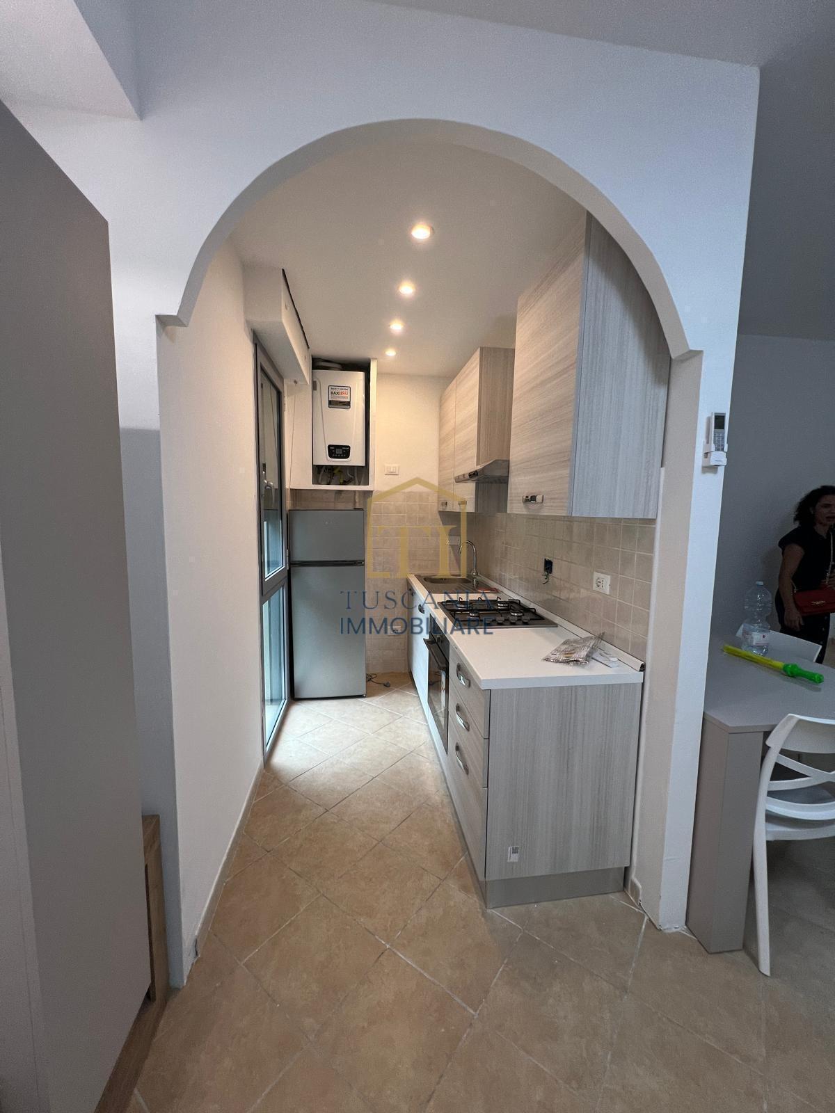 Quadrilocale con terrazzo a Colle di Val d'Elsa
