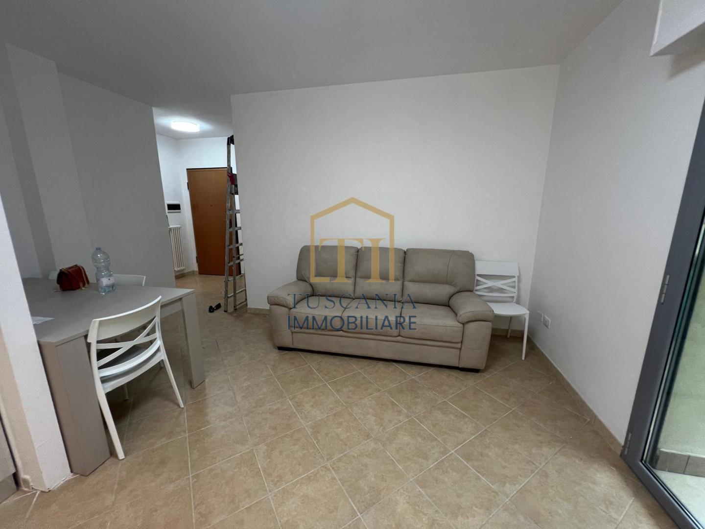 Quadrilocale con terrazzo a Colle di Val d'Elsa