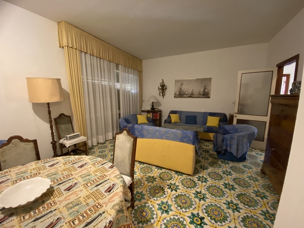 Appartamento con box doppio a Santa Margherita Ligure