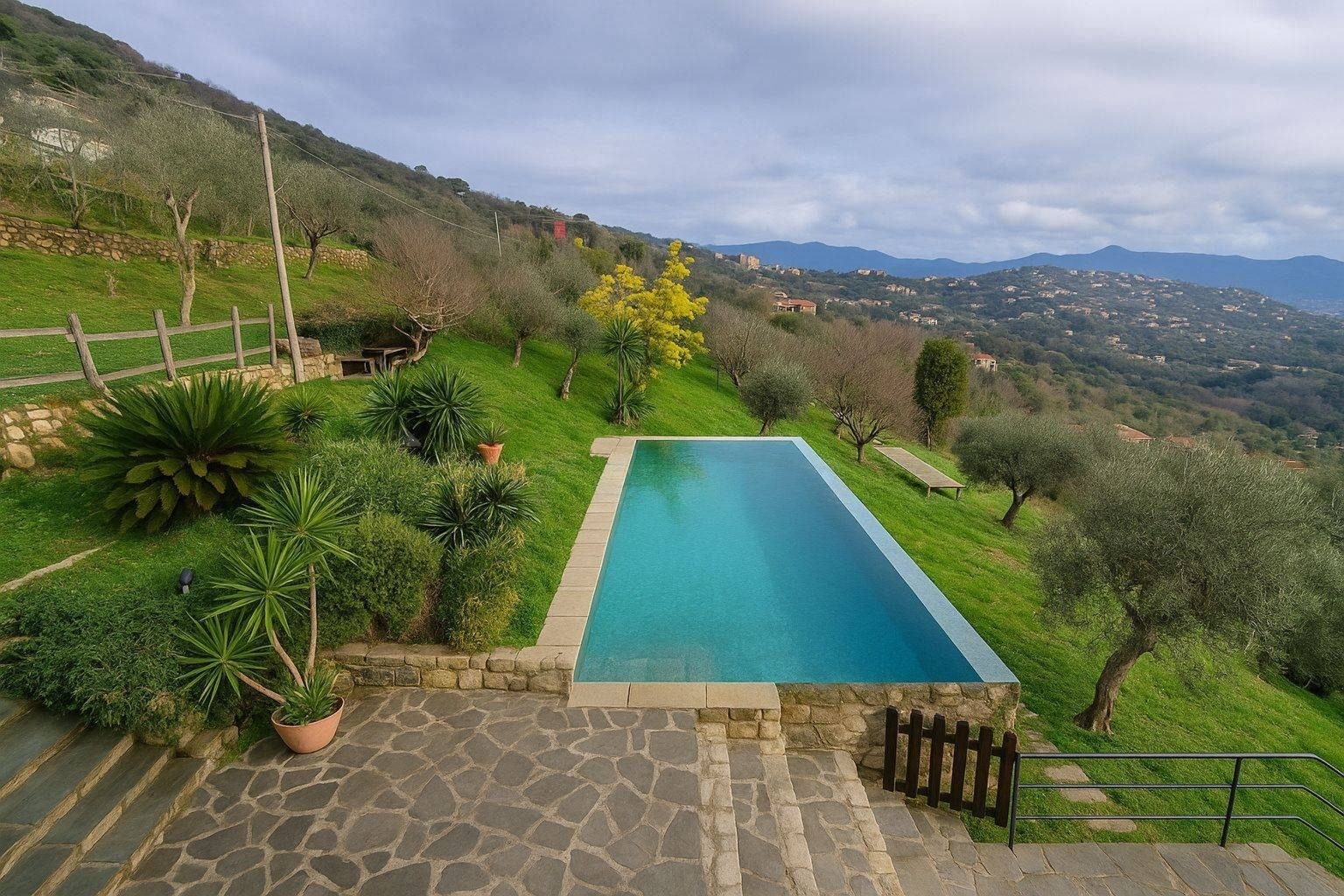 Casa indipendente con giardino a Santa Margherita Ligure