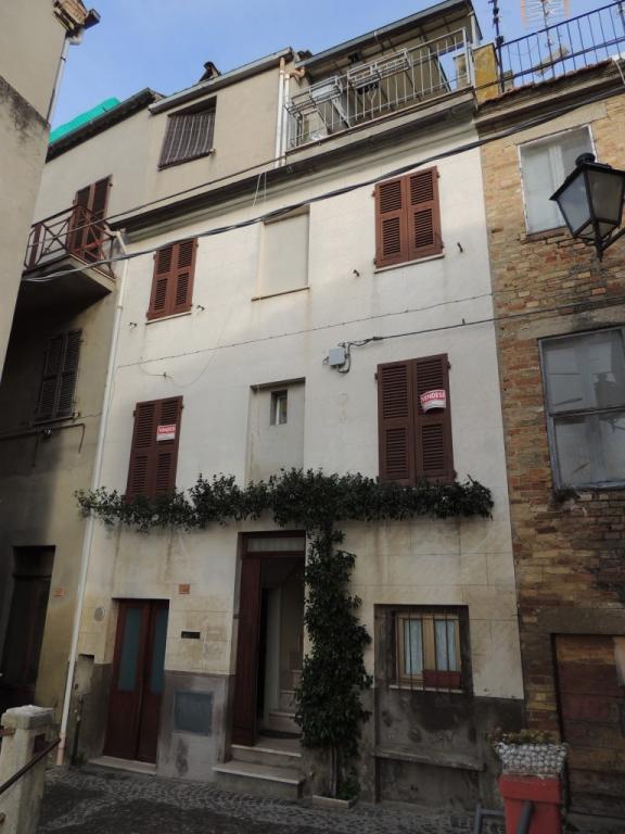 Casa affiancata cielo terra in vendita a Acquaviva Picena