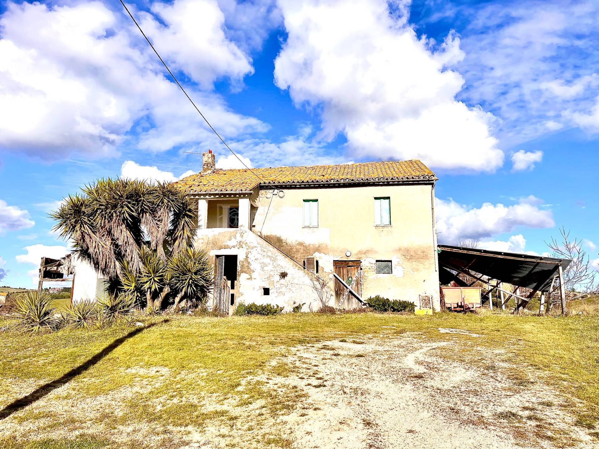 Rustico in vendita a Castorano