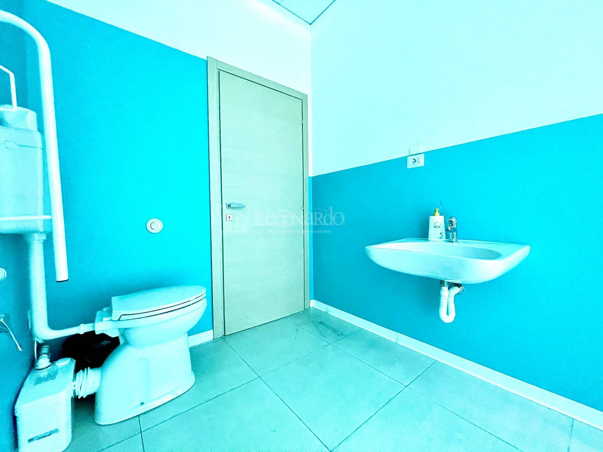 Locale commerciale in affitto a Monsampolo del Tronto, Stella di Monsampolo