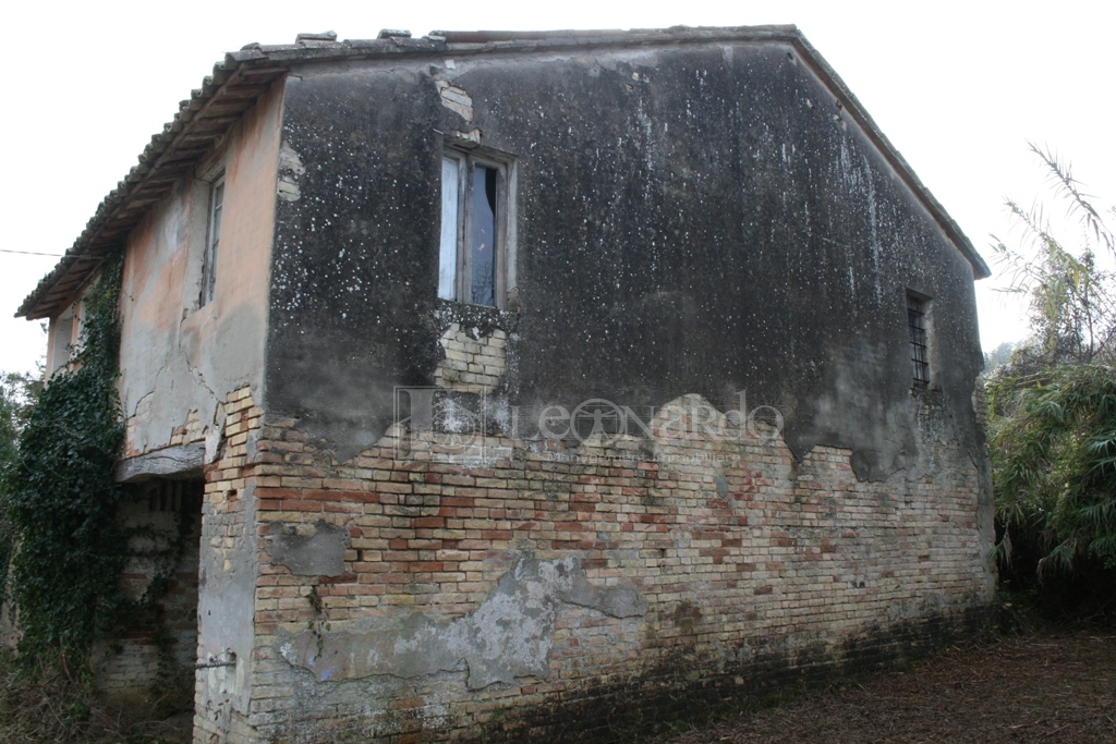 Rustico in vendita a Castel di Lama