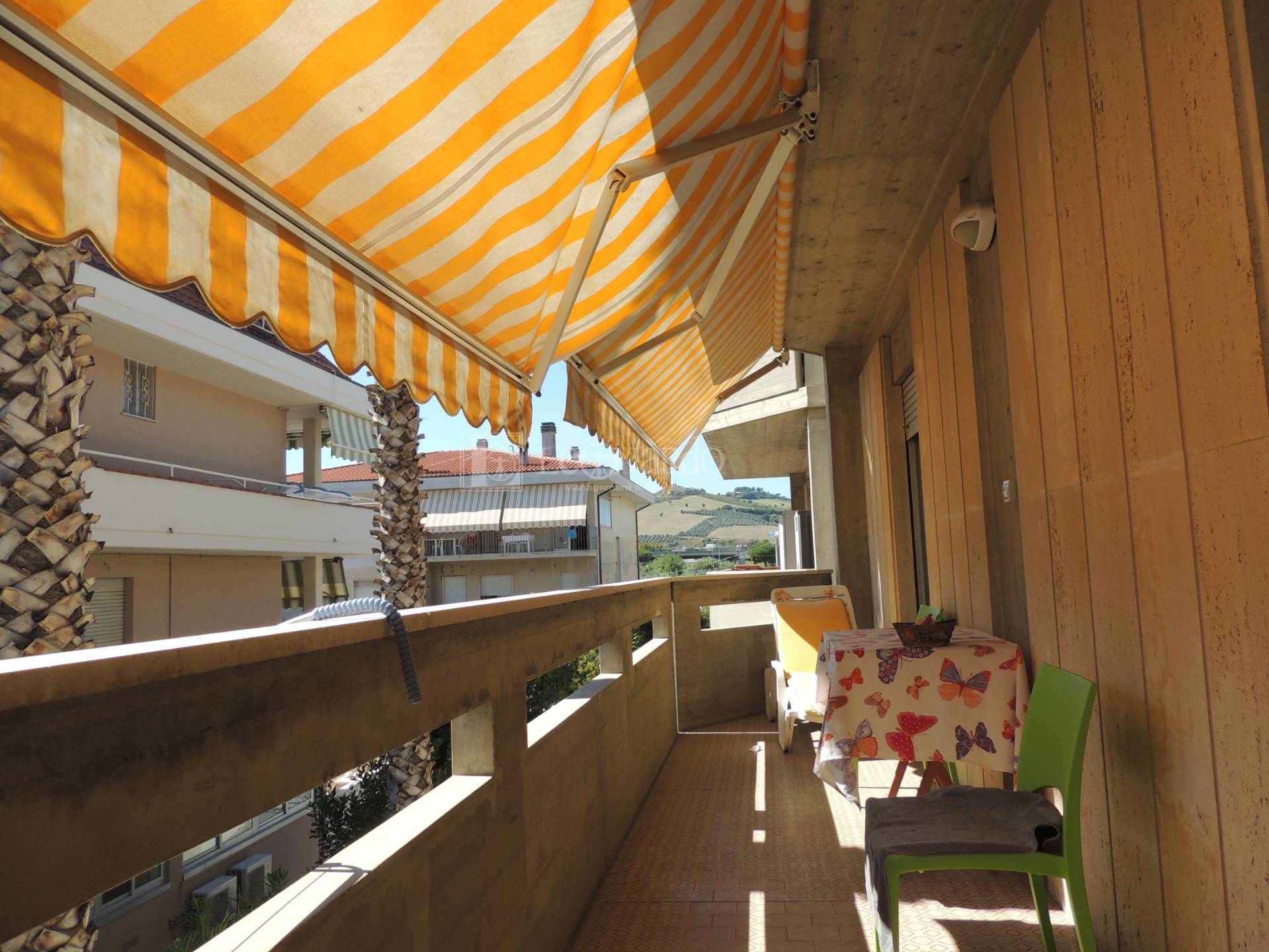 Appartamento in vendita a San Benedetto del Tronto, Lungomare