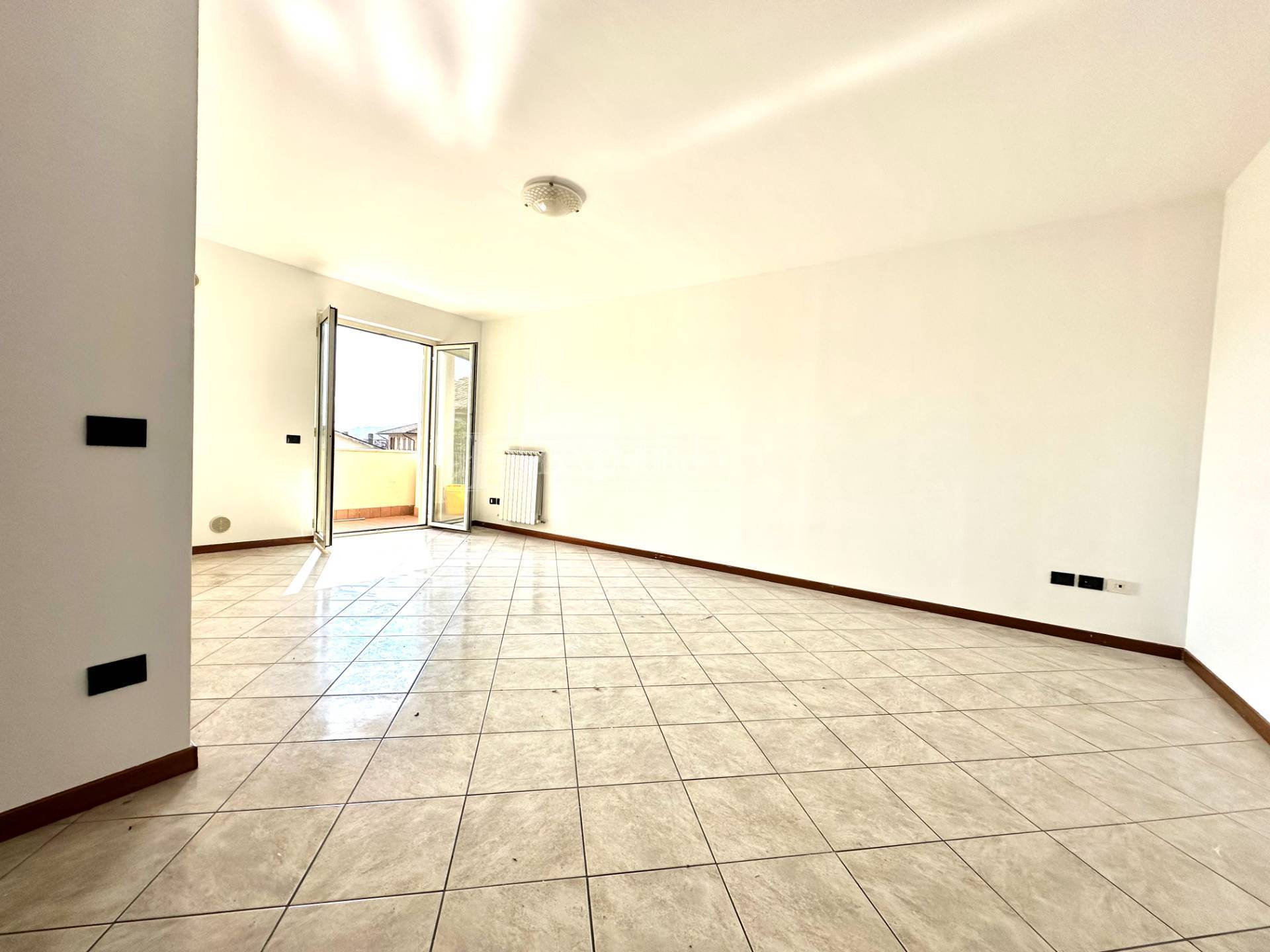 Appartamento in vendita a Colli del Tronto