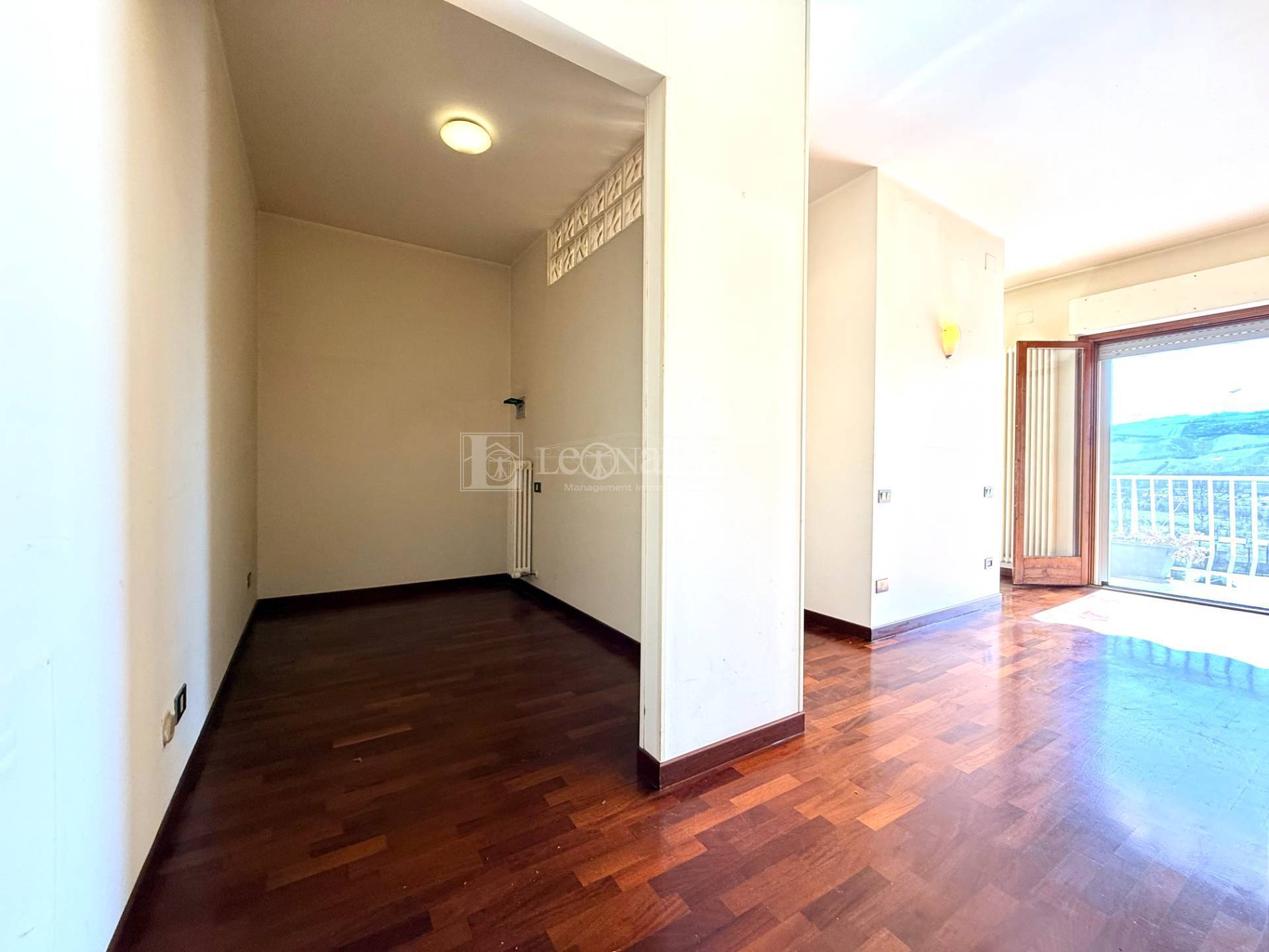 Appartamento in vendita a Colli del Tronto