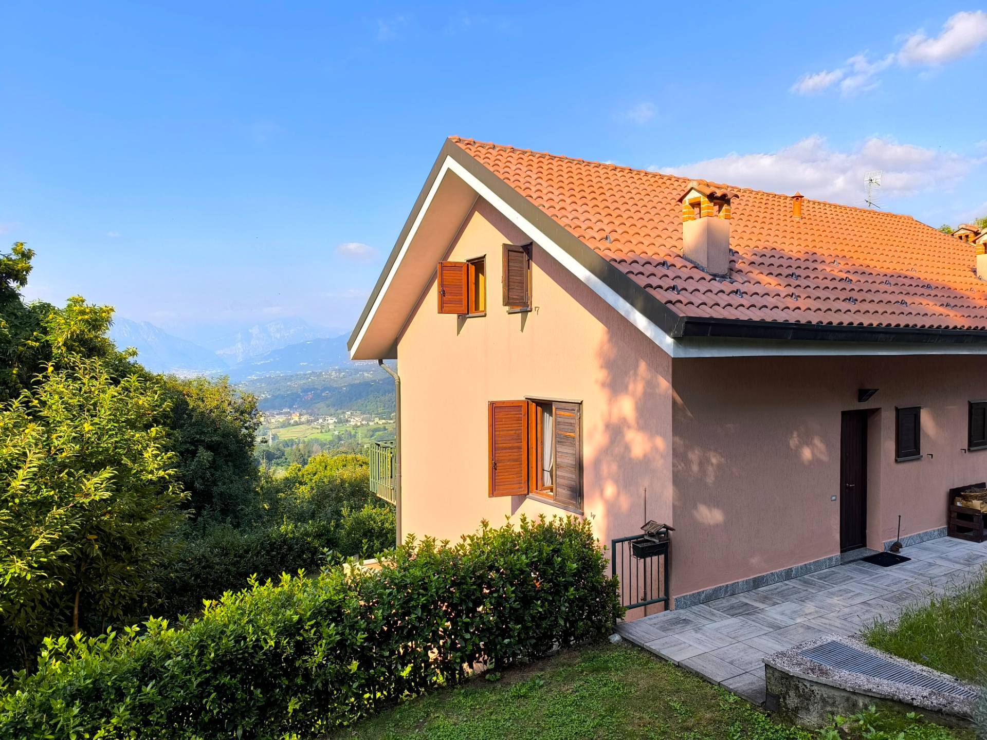 Villa a schiera in vendita a Sirtori