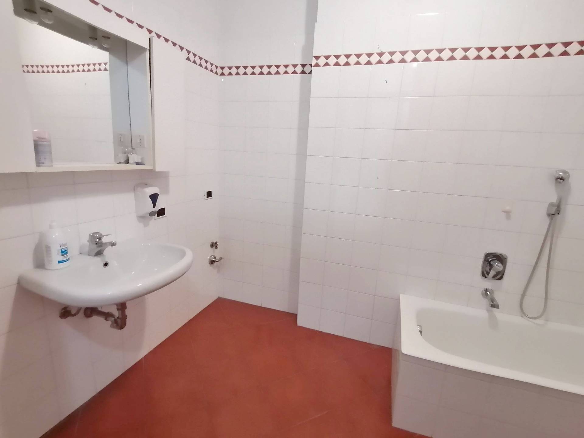 Studio/Ufficio in affitto a Vercurago