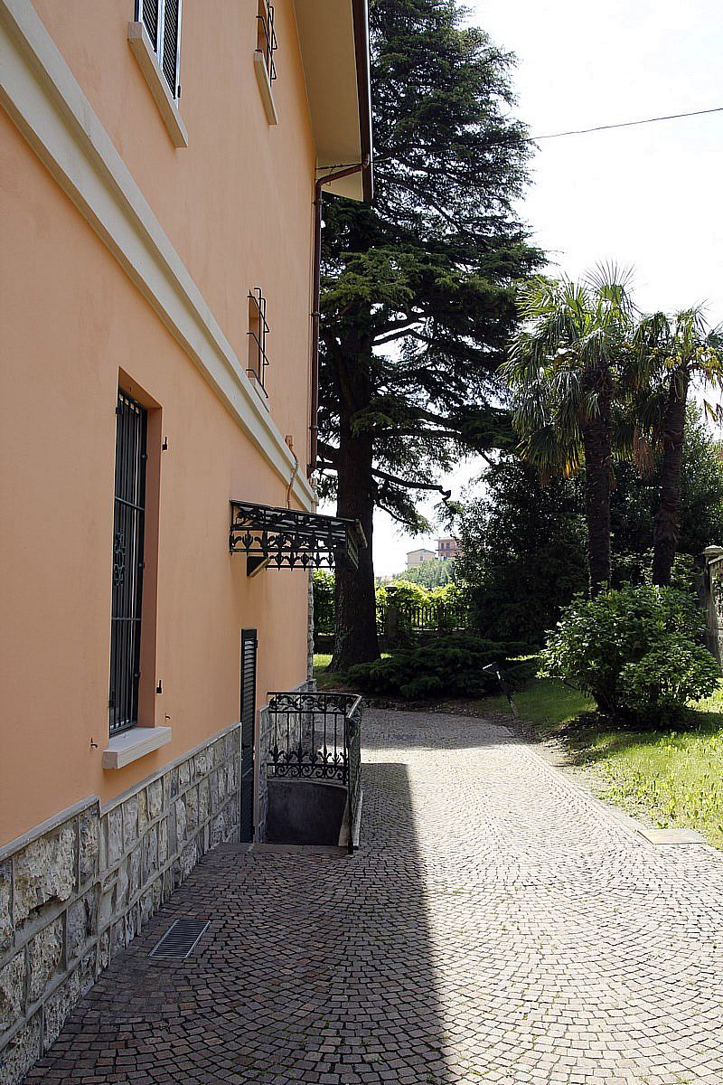 Villa singola in vendita a Lecco