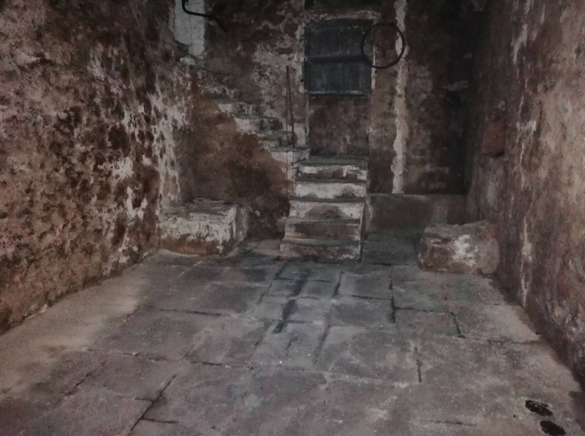 Locale commerciale in vendita a Lecco