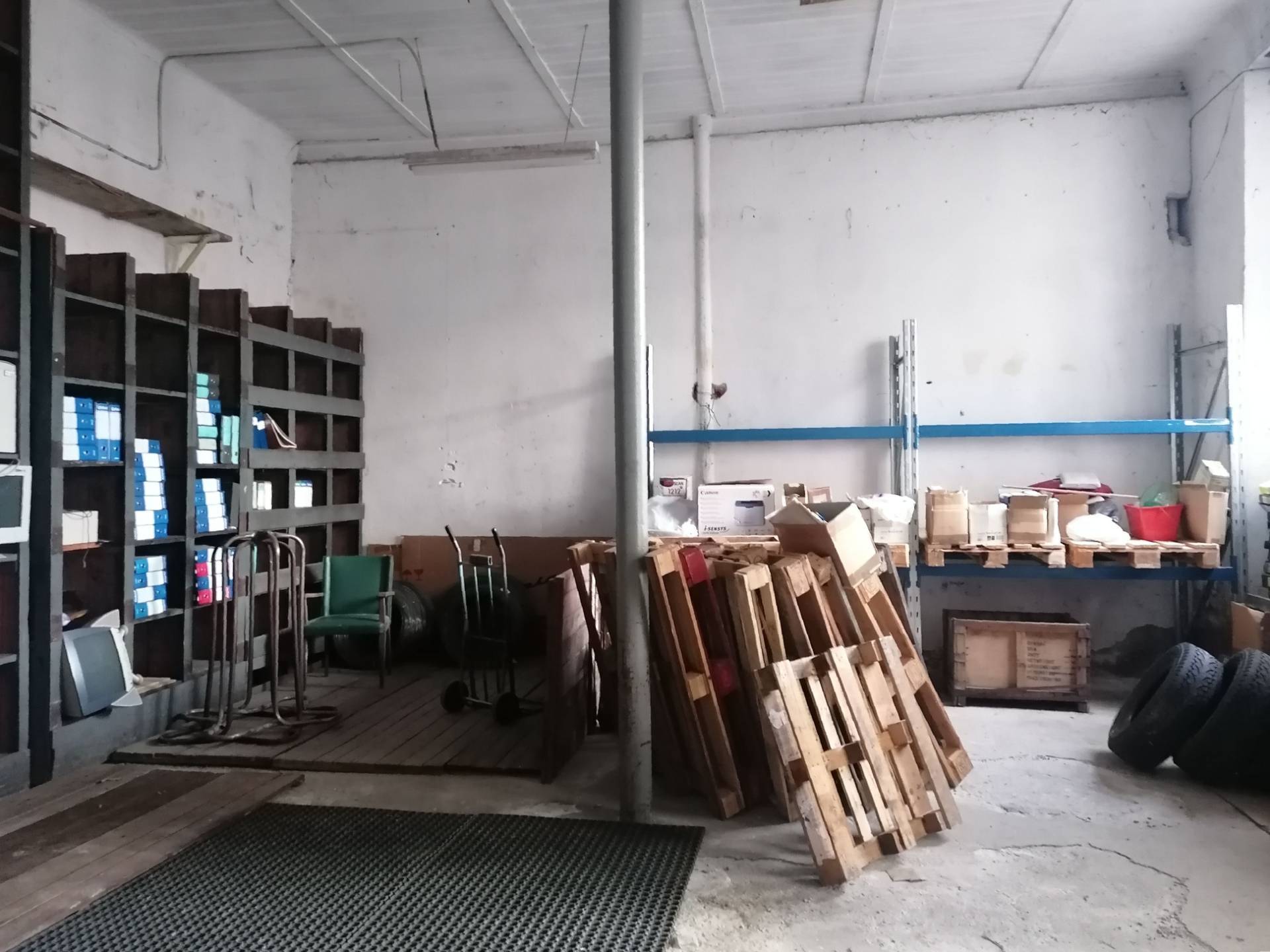 Capannone in vendita a Valgreghentino