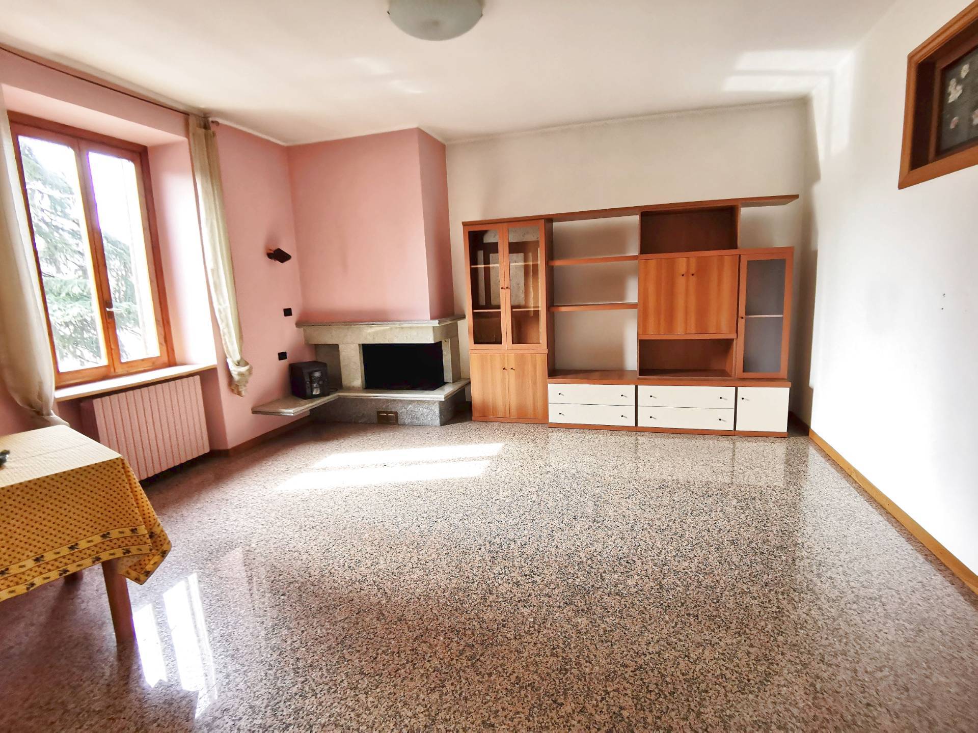 Appartamento in vendita a Oggiono