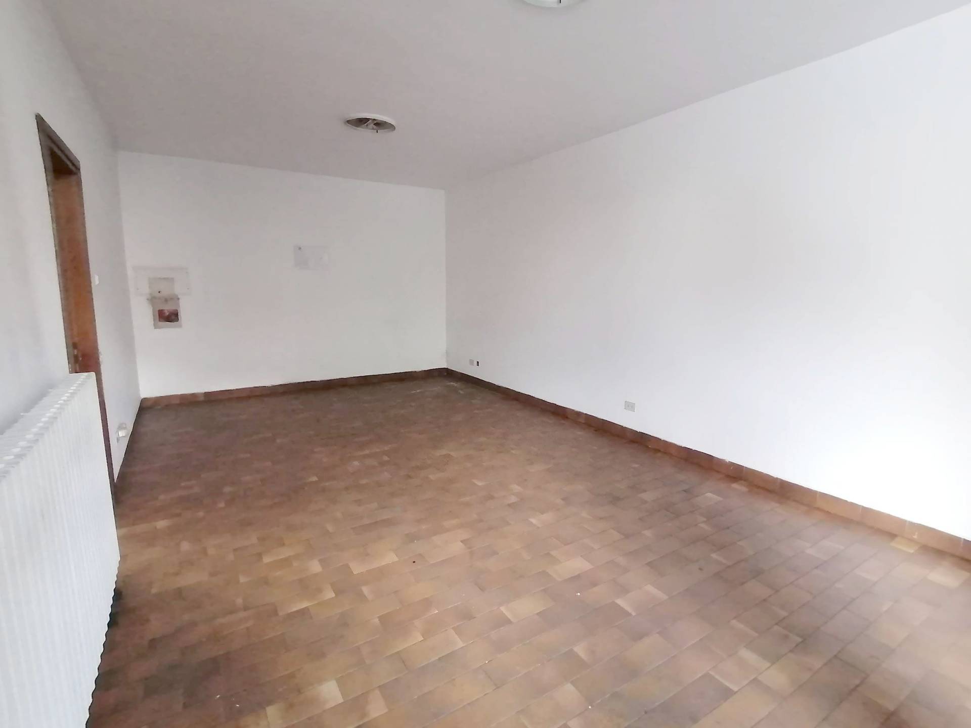 capannone in affitto a Lecco