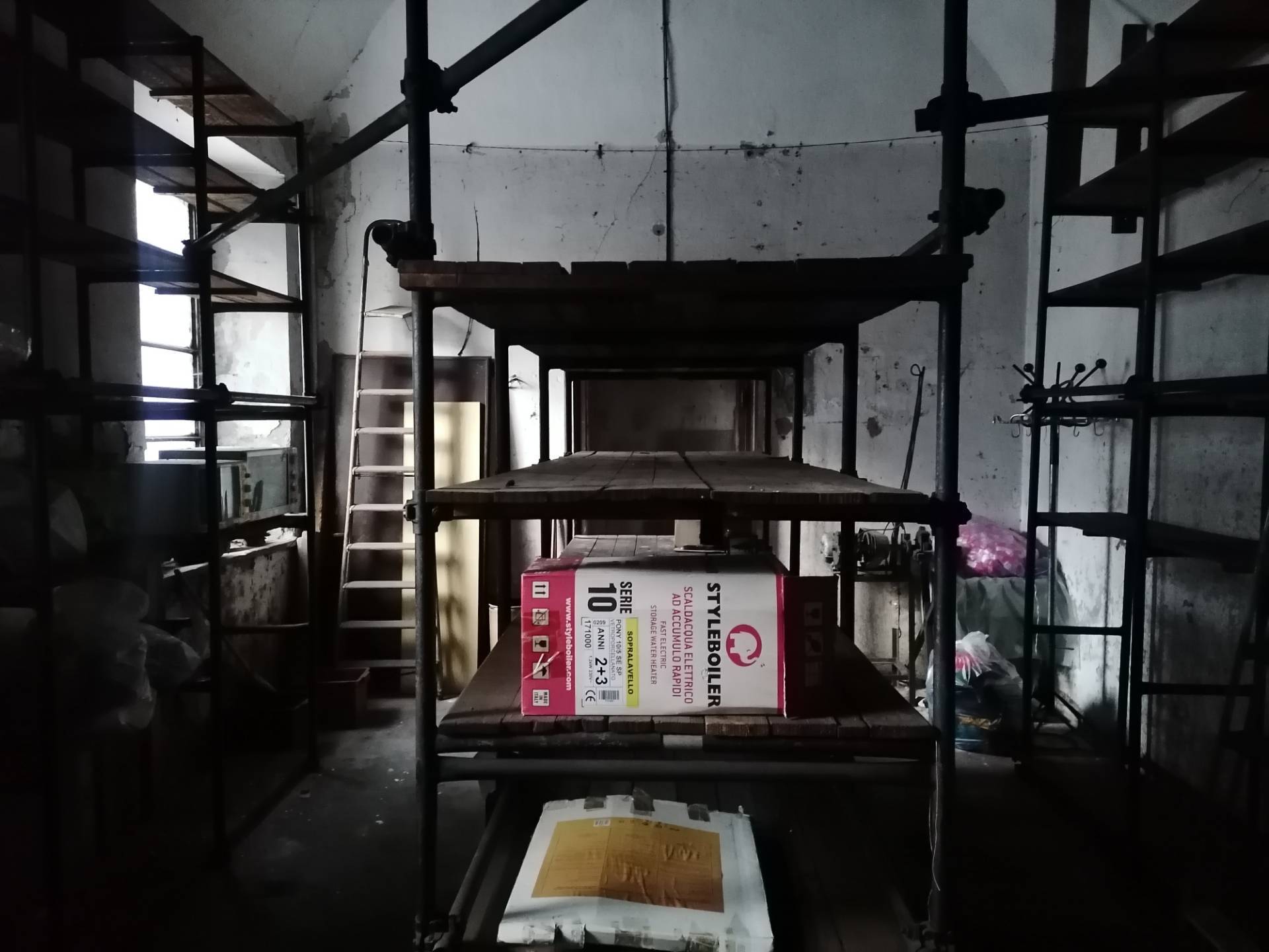 Capannone in vendita a Valgreghentino