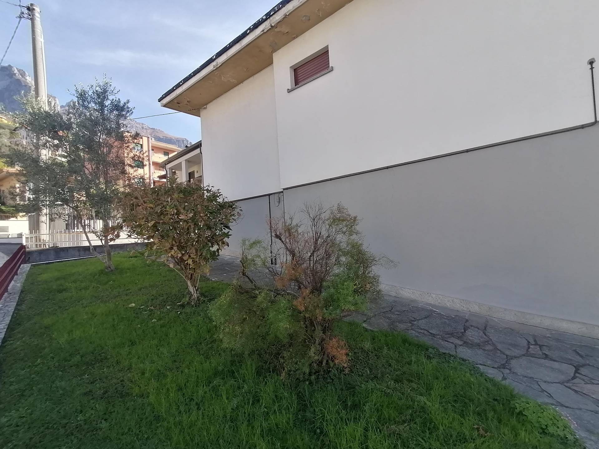 Villa singola in vendita a Lecco