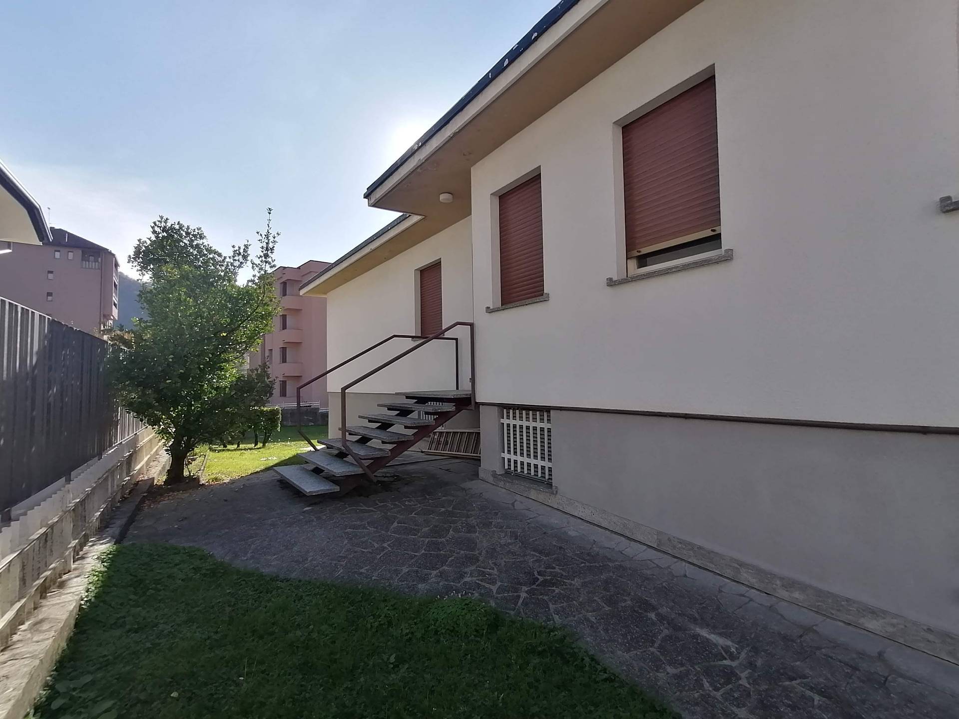 Villa singola in vendita a Lecco