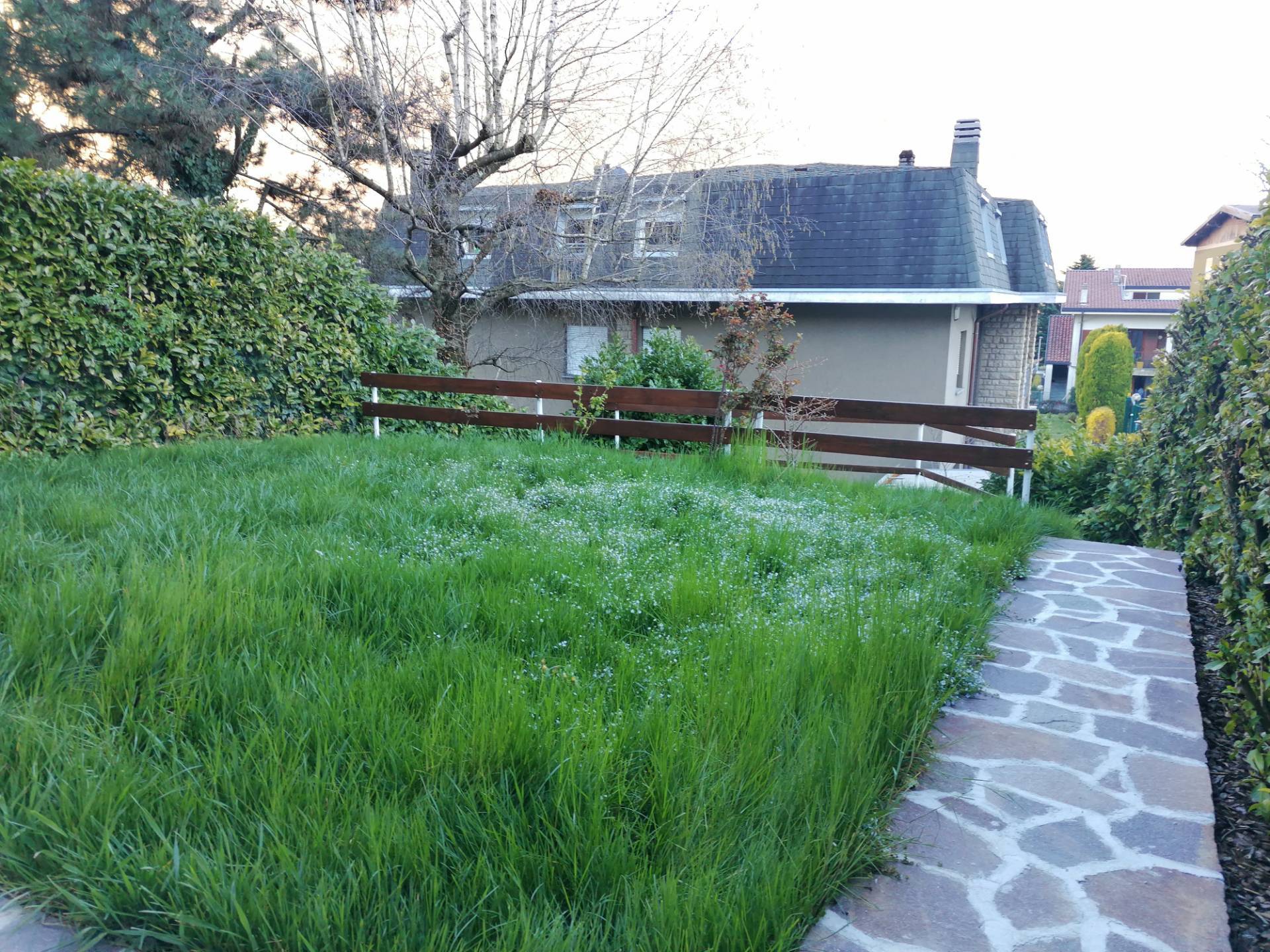 Appartamento in vendita a Ballabio