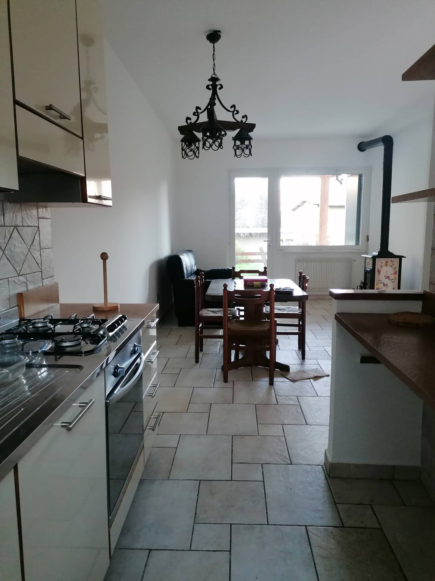 Appartamento in vendita a Ballabio