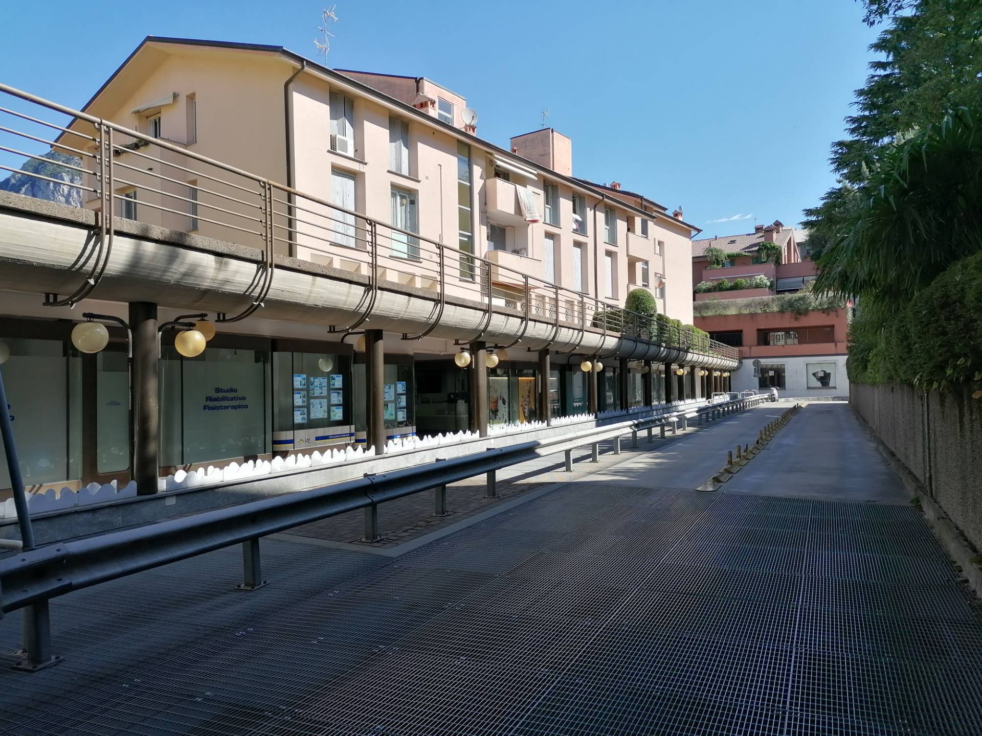 Box o garage in vendita a Lecco