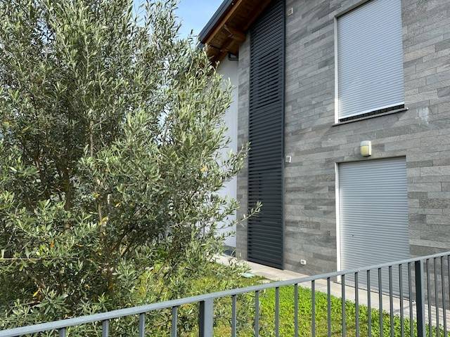 Appartamento in affitto a Olginate