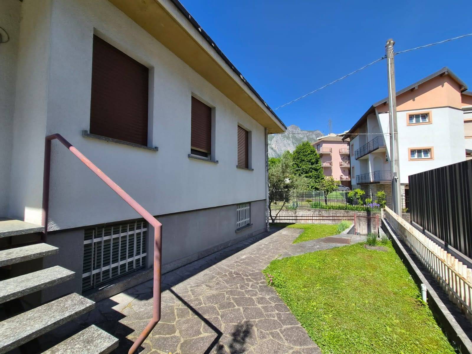 Villa singola in vendita a Lecco