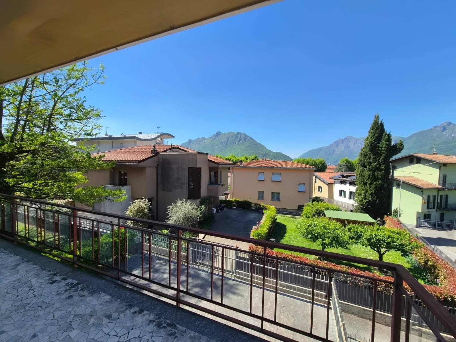 Villa singola in vendita a Lecco